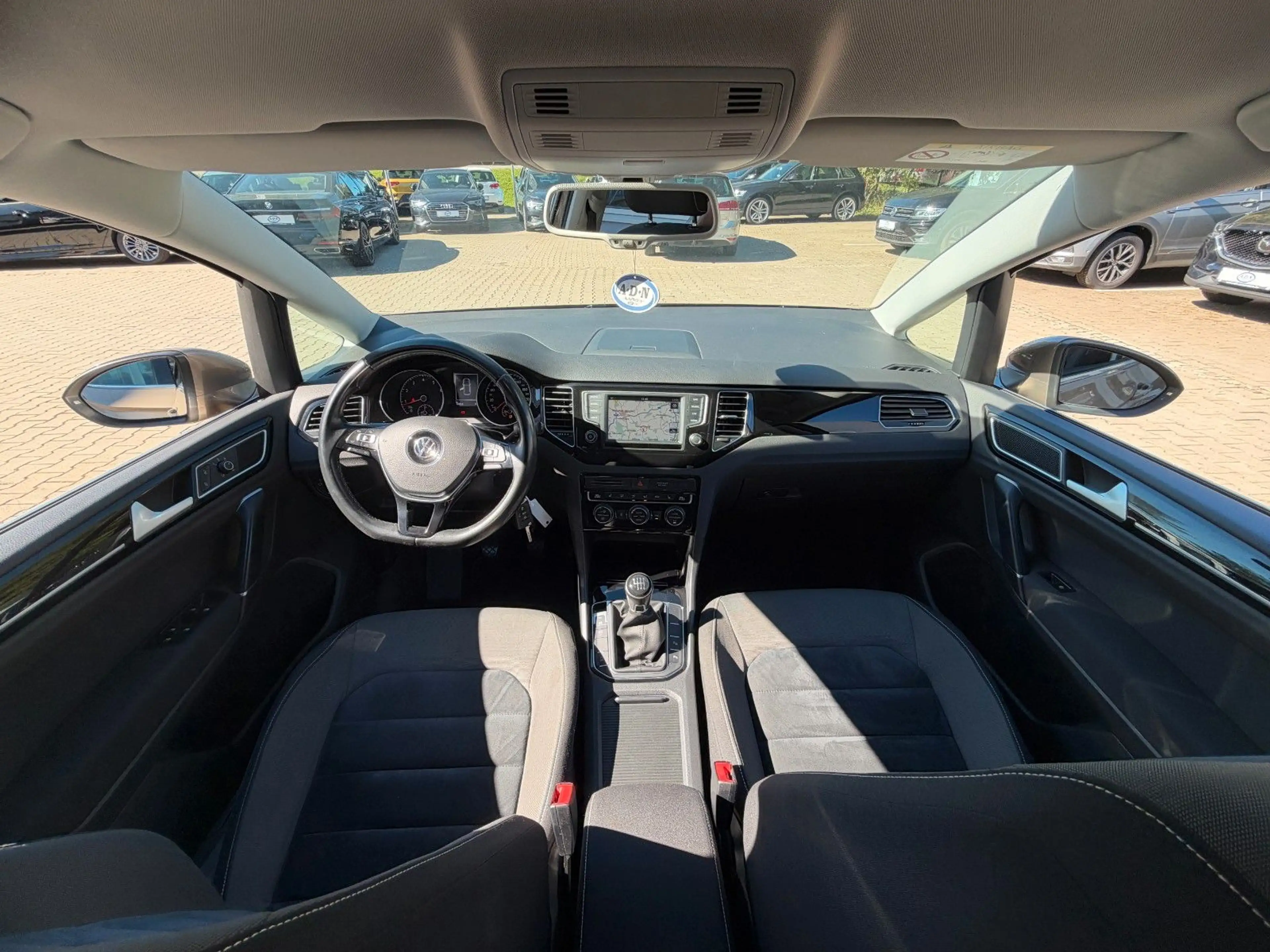 Volkswagen Golf Sportsvan VII Highline 1.4TSI *AHK*8fach* — photo 9