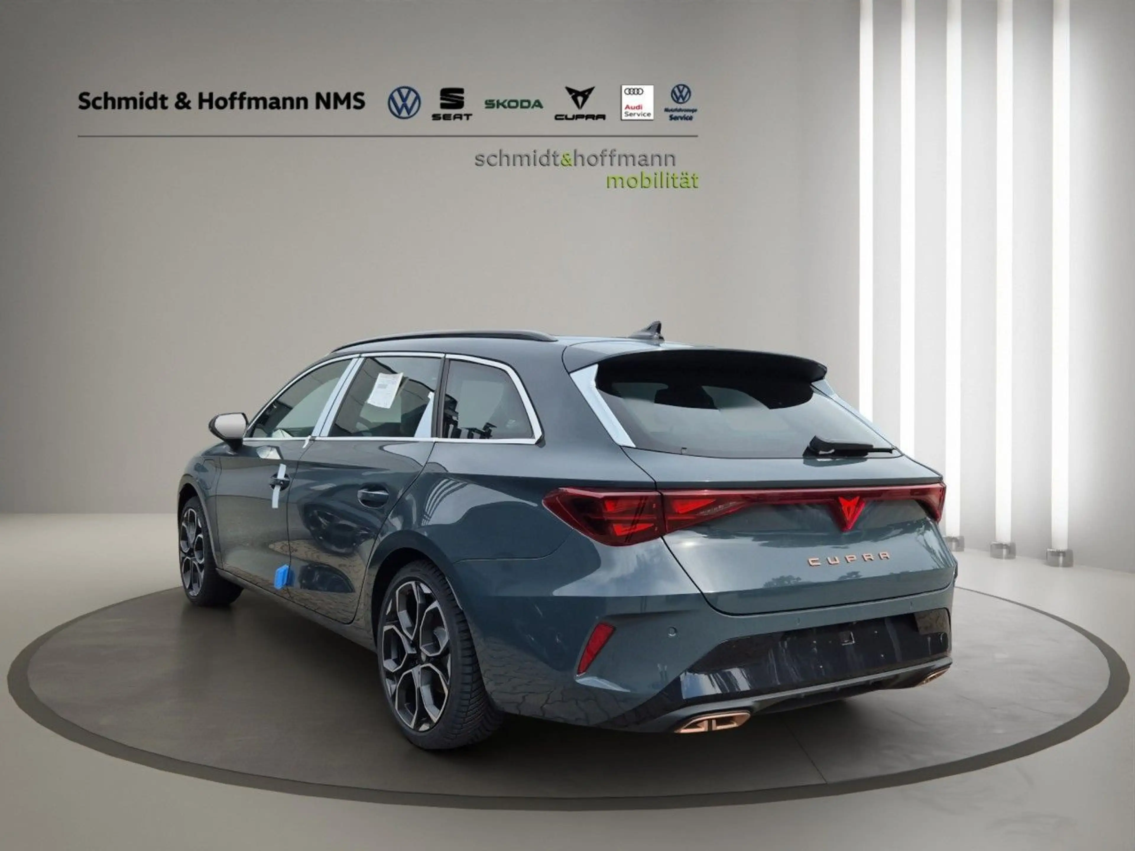 CUPRA Leon Sportstourer 1.5 e-Hybrid AHK Kamera Ganzja — photo 5