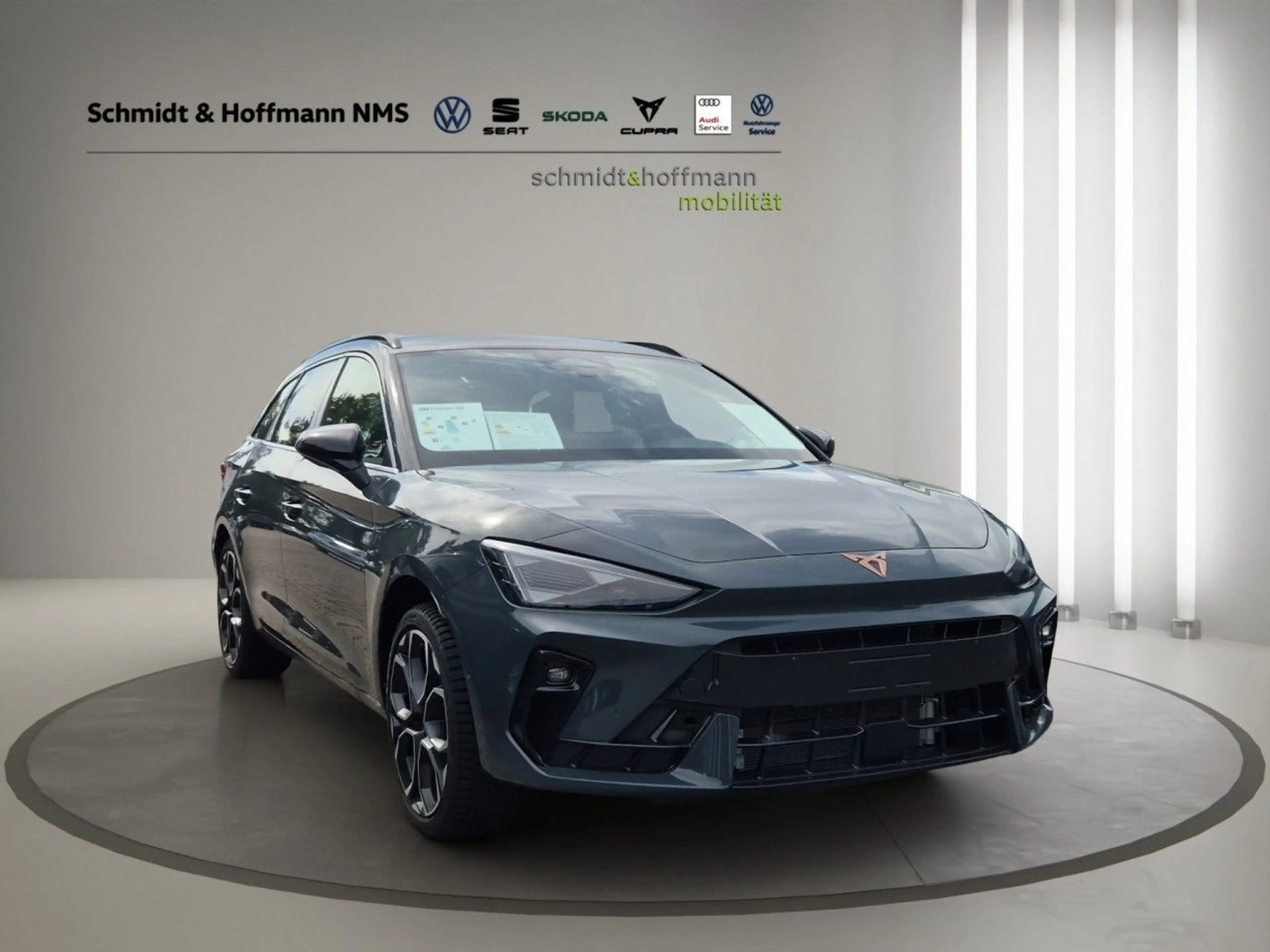 CUPRA Leon Sportstourer 1.5 e-Hybrid AHK Kamera Ganzja — photo 4