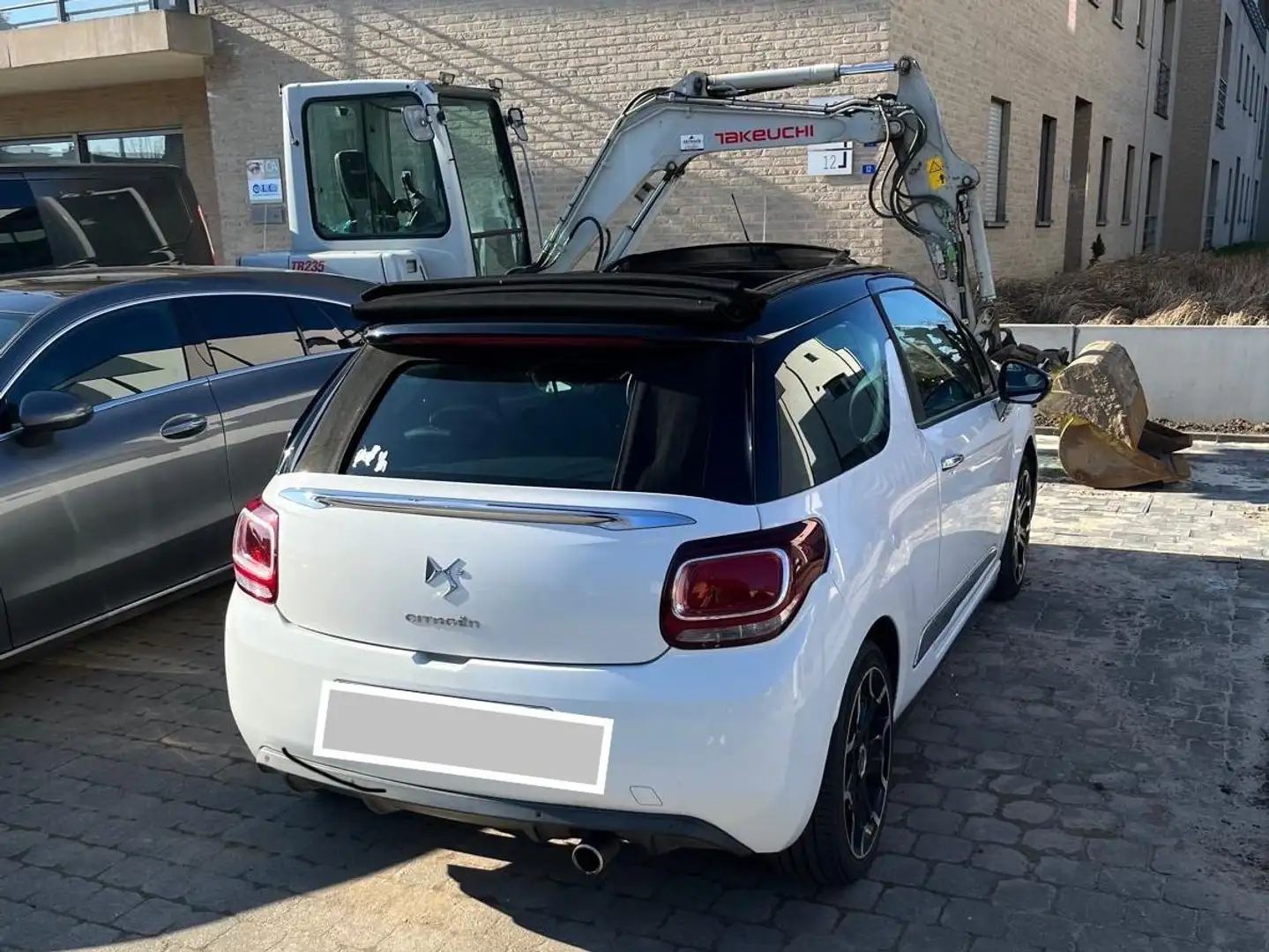 Citroen DS3 DS3 Cabrio VTi 120 SoChic Wit - 2