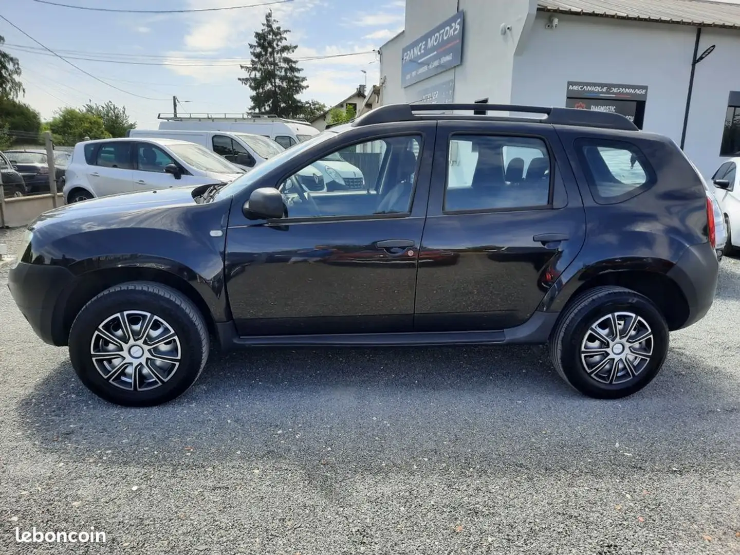 Dacia Duster Ambiance 134150KMS TRES BON ETAT KIT DISTRIBUTION  Noir - 2
