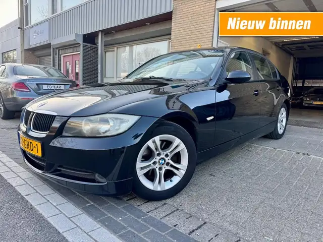 BMW 320 320i Business Line AUT NAVI NAP APK RIJDT GOED