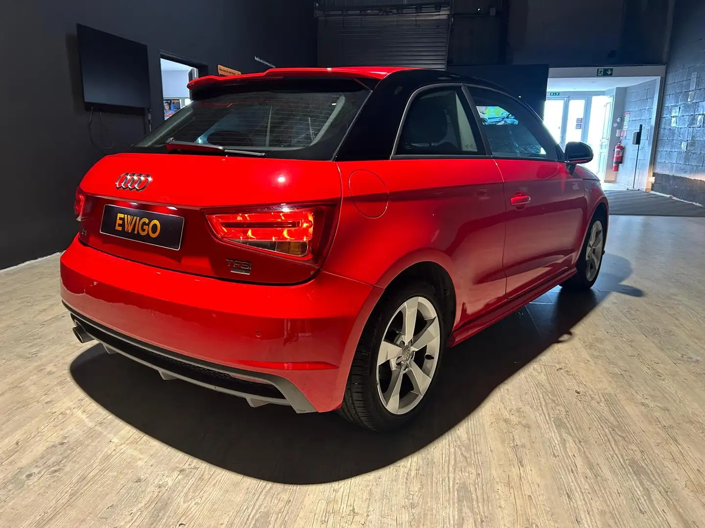 Audi A1 95ch S LINE BVM SUIVI D'ENTRETIEN - 2