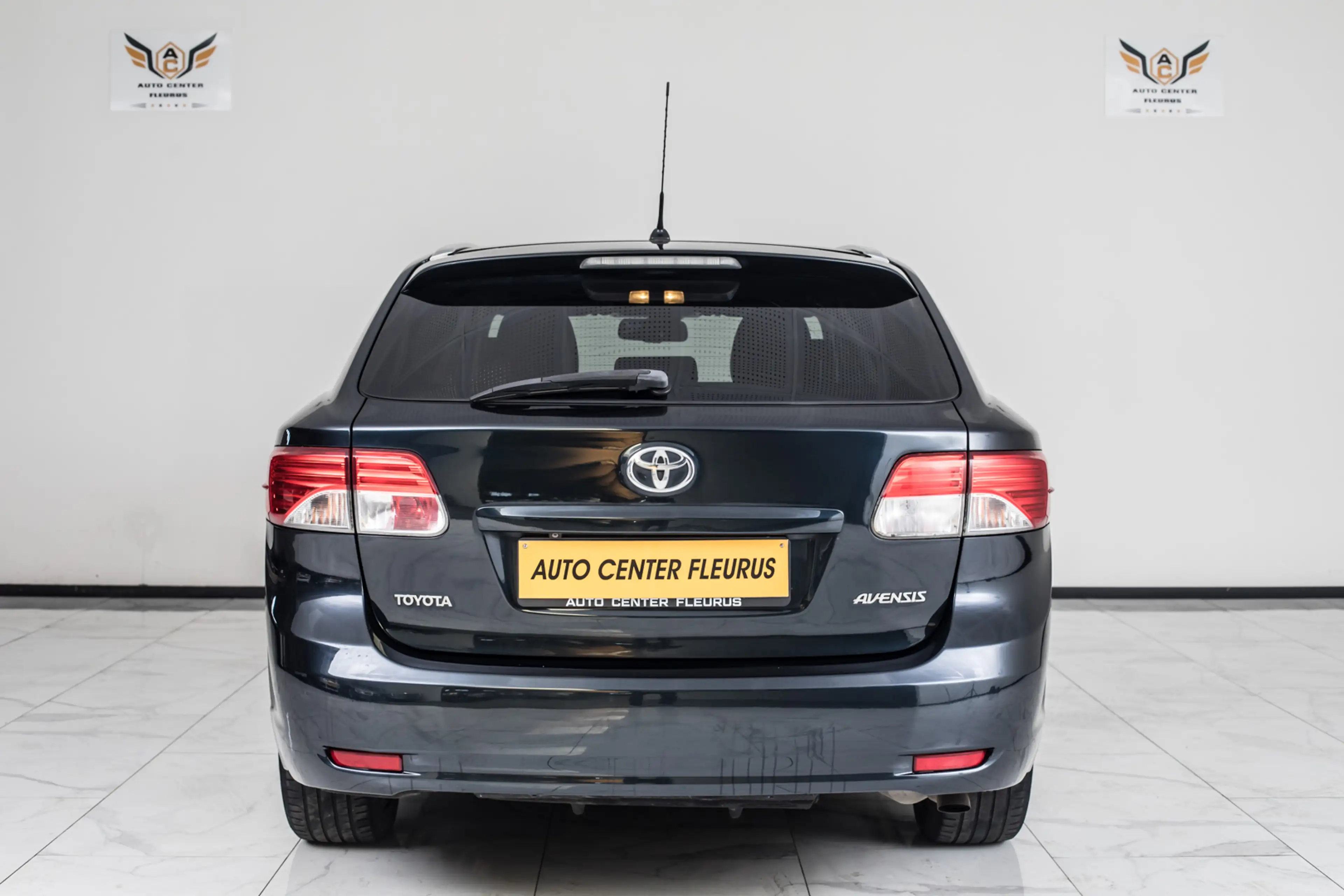 Toyota Avensis SW 2.0 D-4D — photo 5