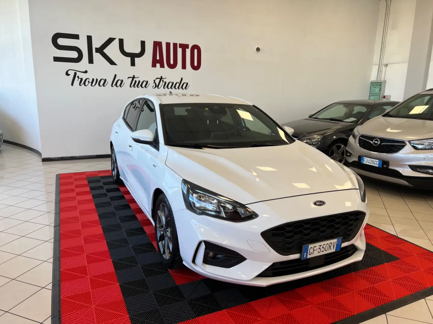 Ford Focus 1.0 EcoBoost Hybrid 125 CV 5p. ST Line Bianco - 2