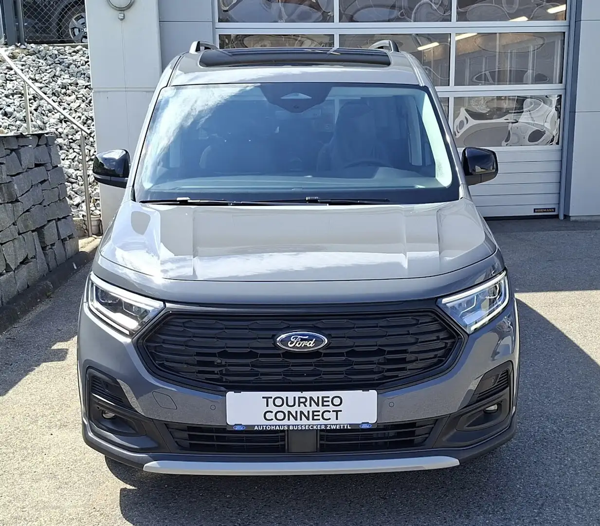 Ford Tourneo Connect 1,5 EcoBoost PHEV L1 Active Grau - 2