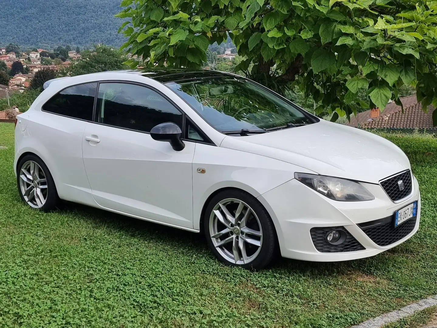 SEAT Ibiza Ibiza SC 1.4 tsi FR 150cv SC dsg Bianco - 1