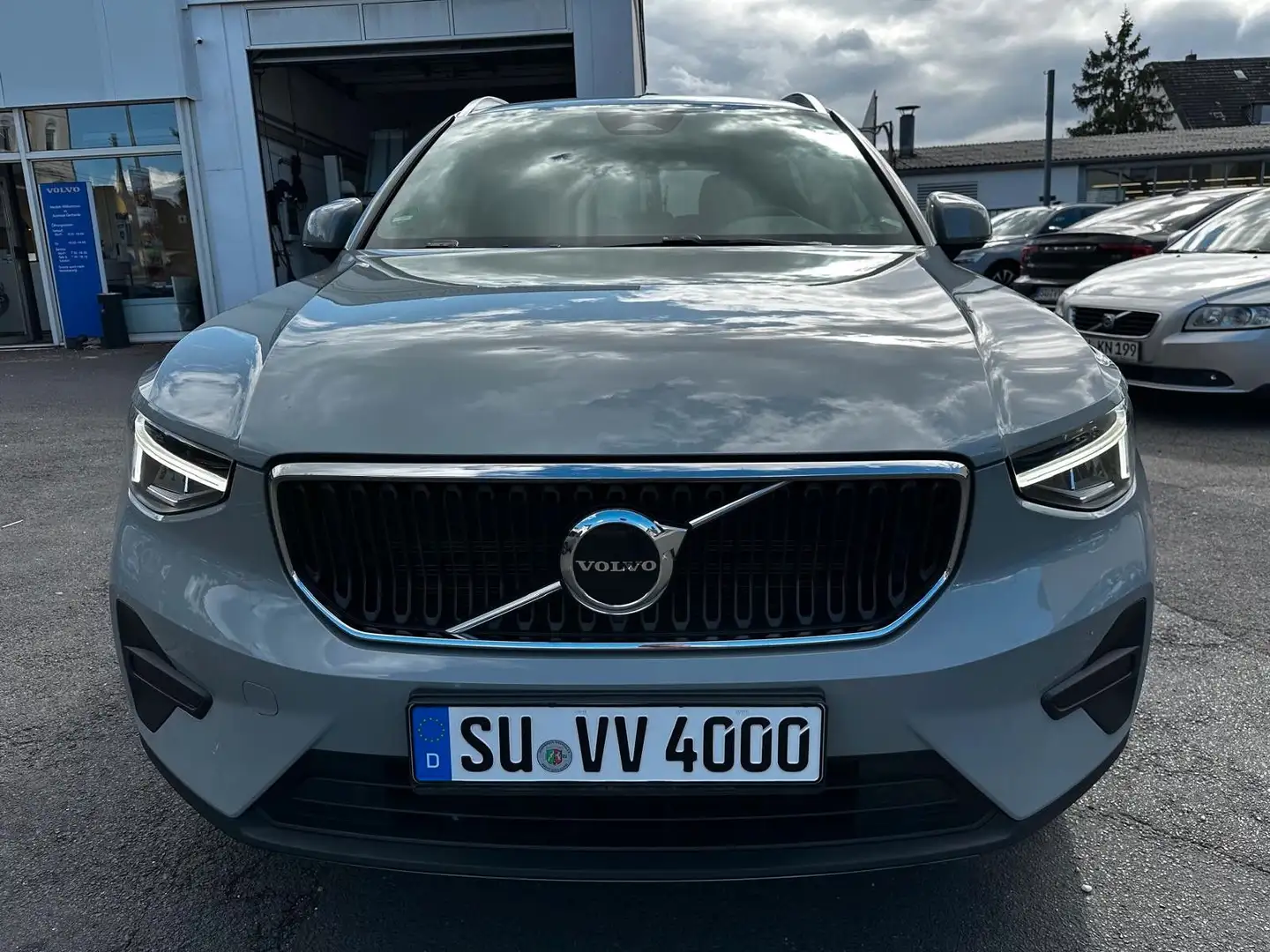 Volvo XC40 B3 Core, GOOGLE Navi, Tempomat, LED, Kamera Gris - 2
