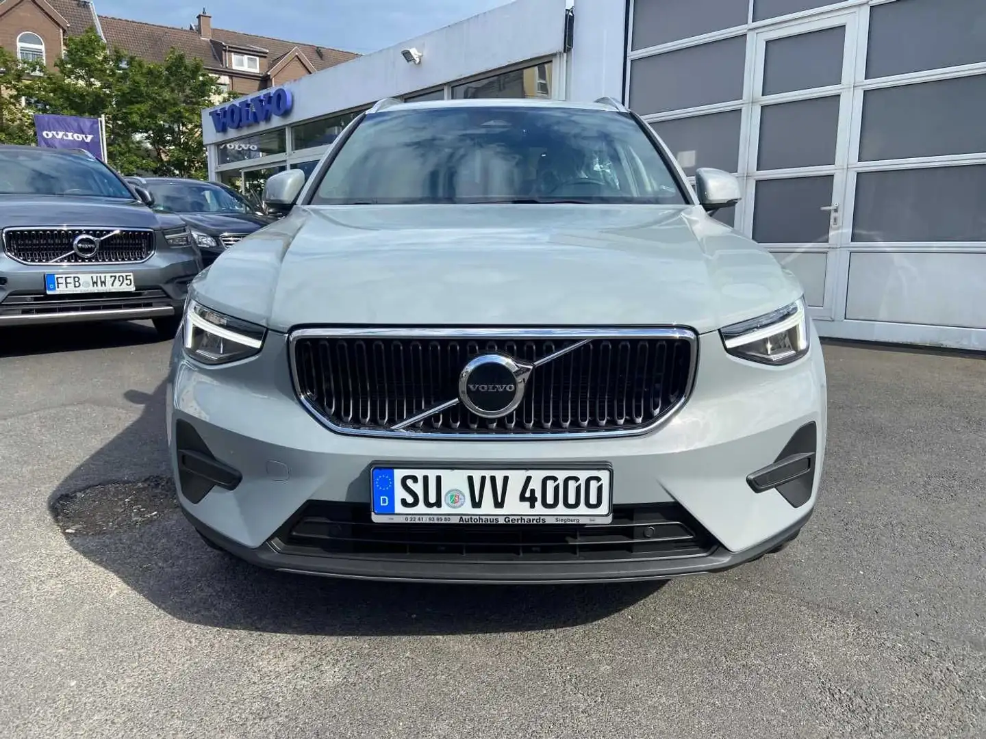 Volvo XC40 Core MHB, LED, B3 , Kamera, PDC Grau - 2