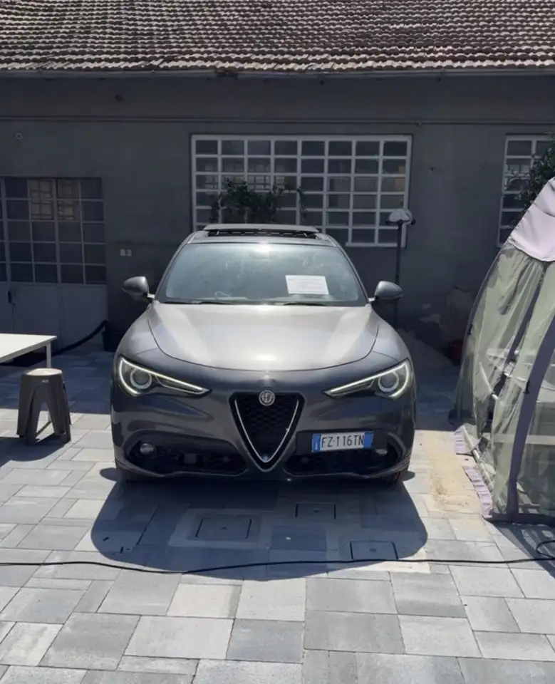 Alfa Romeo Stelvio 2.2 t Executive rwd 190cv auto — photo 1 of 3