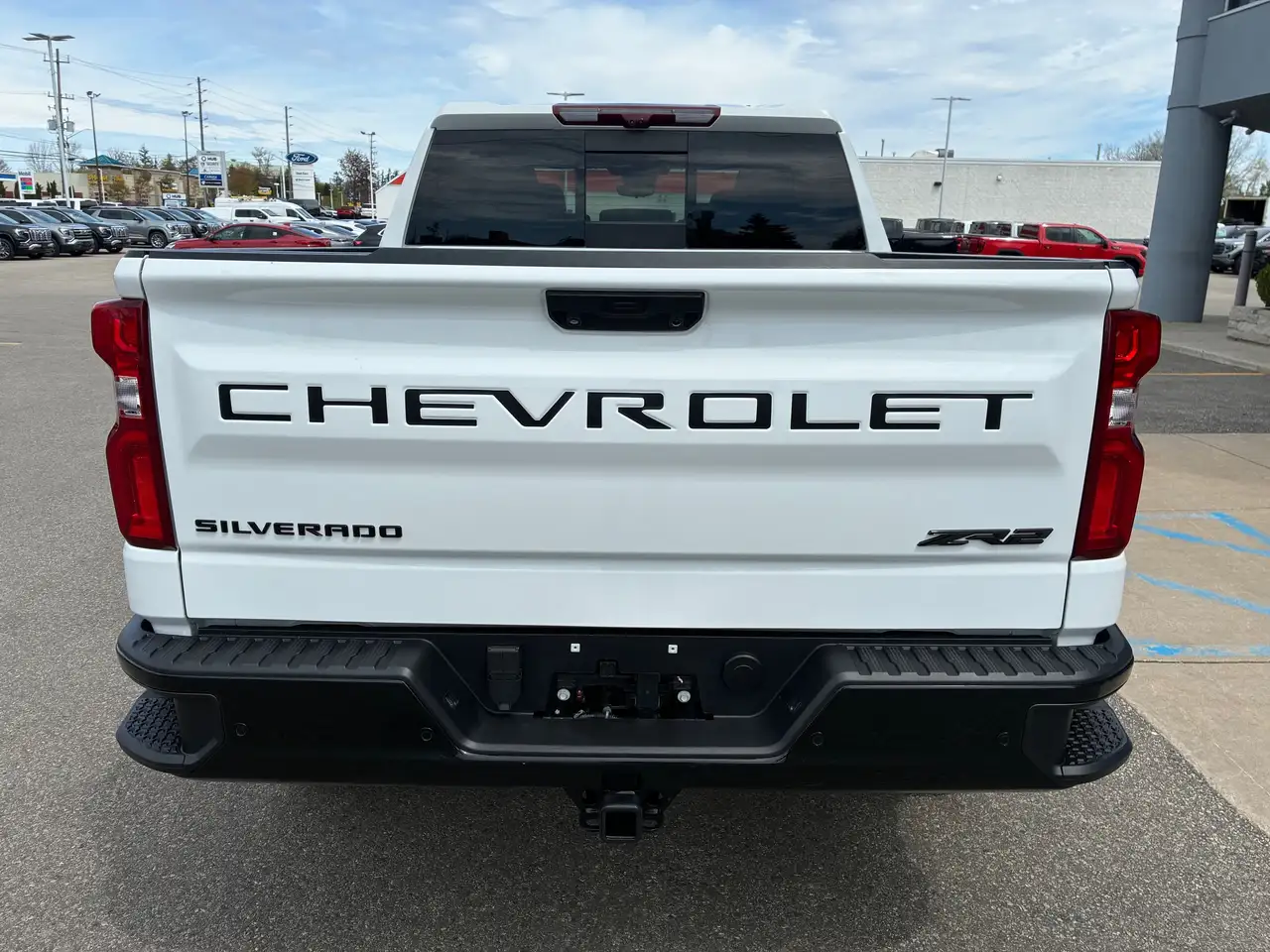 Chevrolet Silverado 1500 снимка Chevrolet Silverado 1500