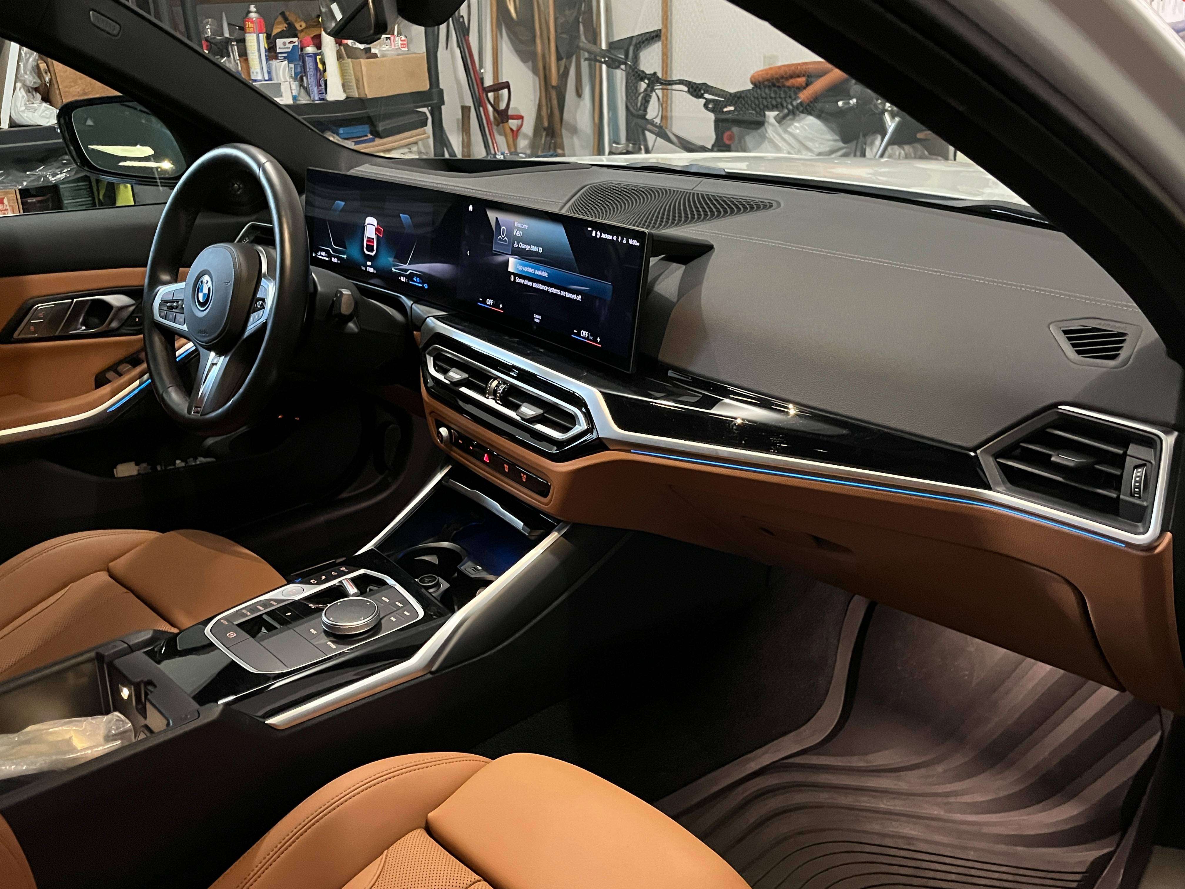 2023 BMW 3 Series 330e Plug-in Hybrid Sports Sedan AWD 10,970 km thumb 12