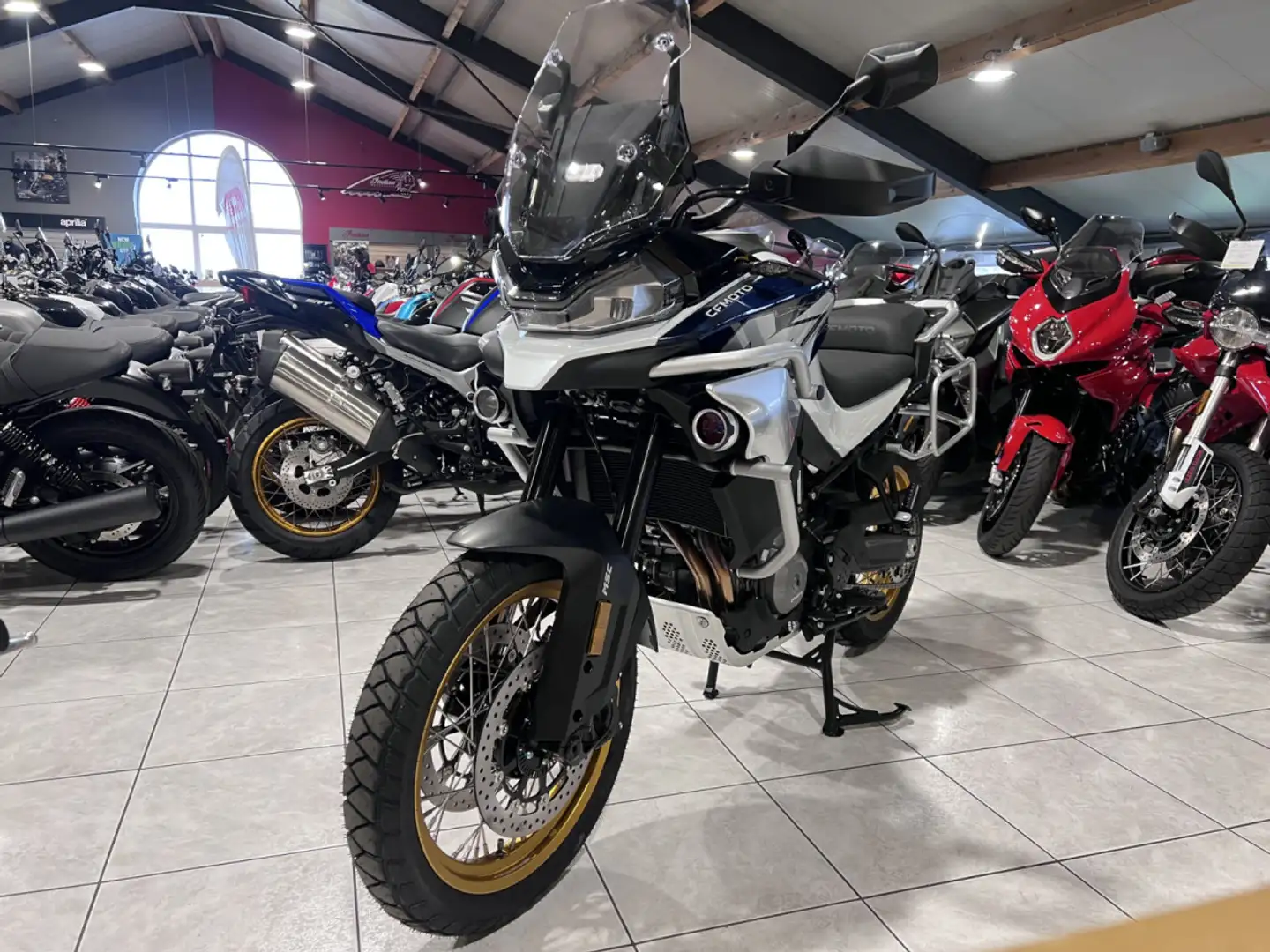 CFMOTO 800 MT EXPLORER Blanc - 2