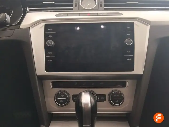 Volkswagen Passat VARIANT 2.0 TDI BMT Advance DSG 2019, foto 12