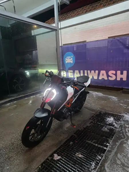 KTM 390 Duke - foto 3