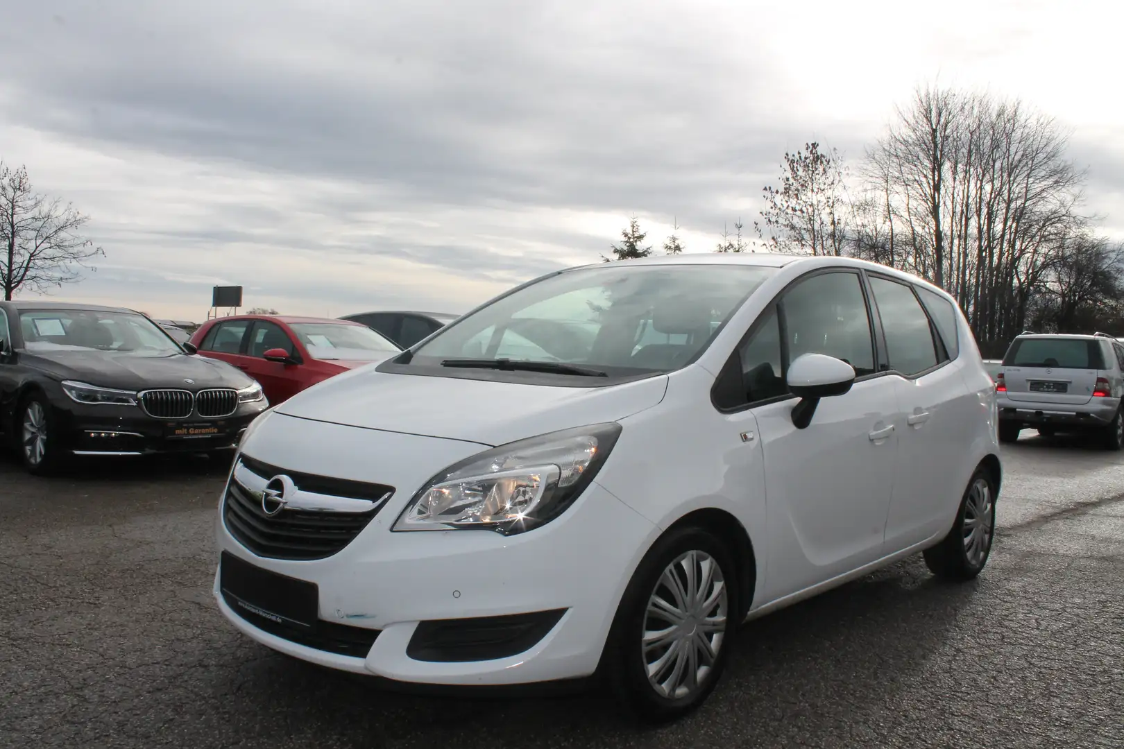 Opel Meriva 1.4 PDC KLIMATR AUTOMATIK SHZ Weiß - 1