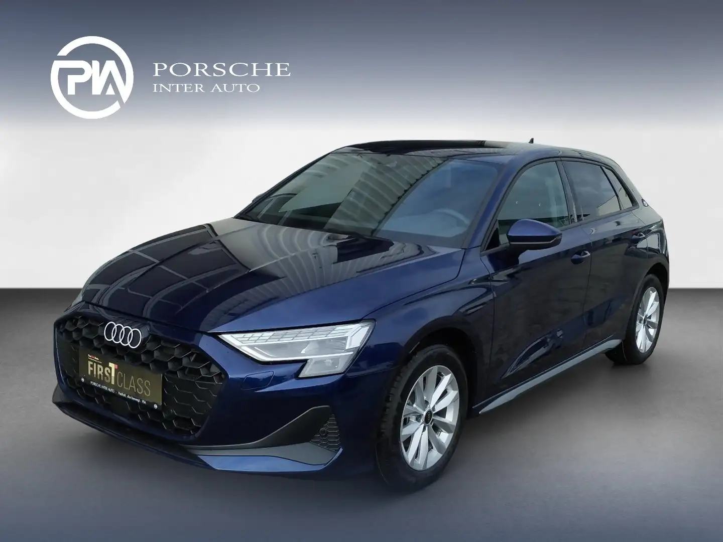Audi A3 30 TFSI Blau - 1