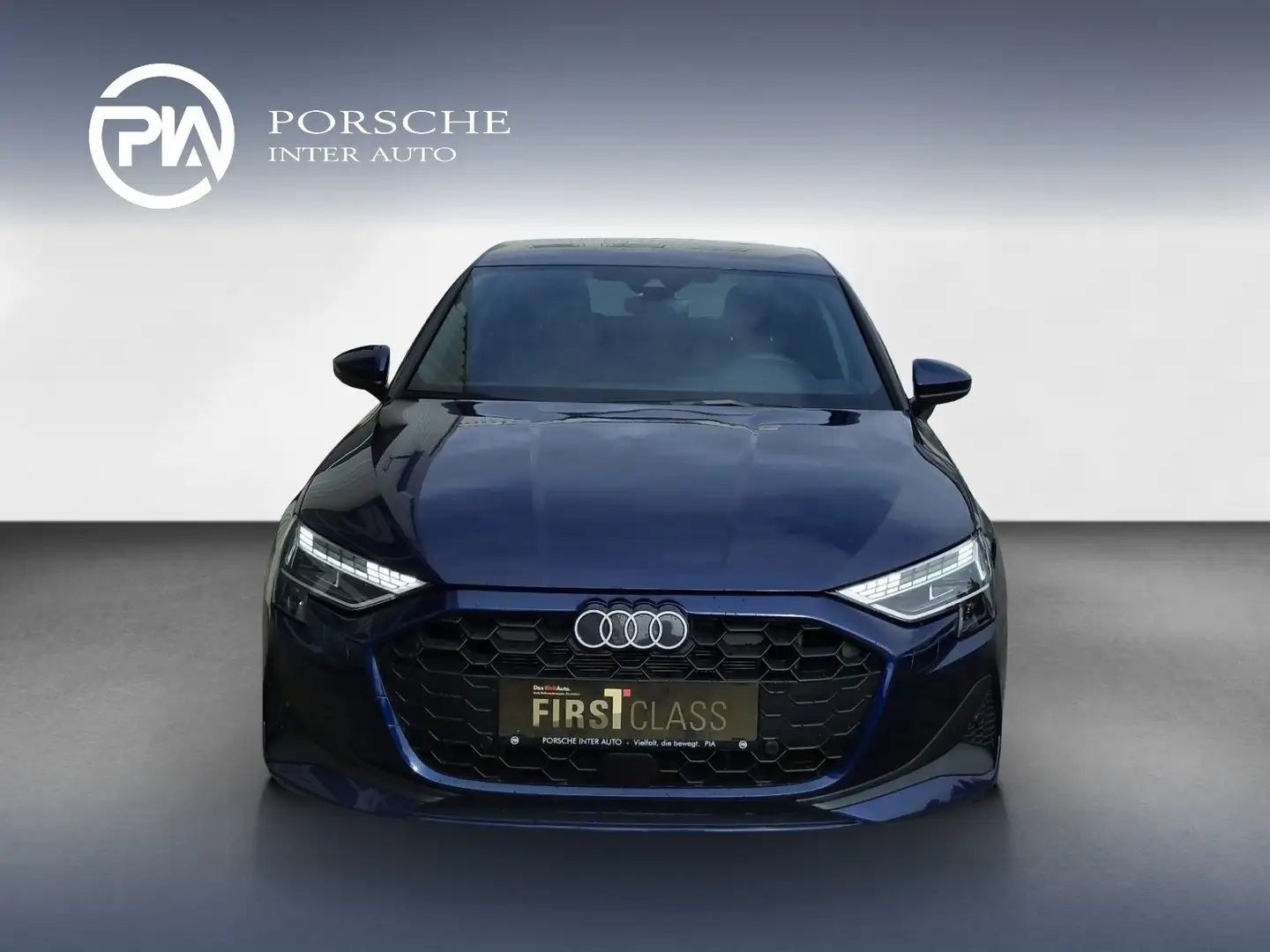 Audi A3 30 TFSI Blau - 2