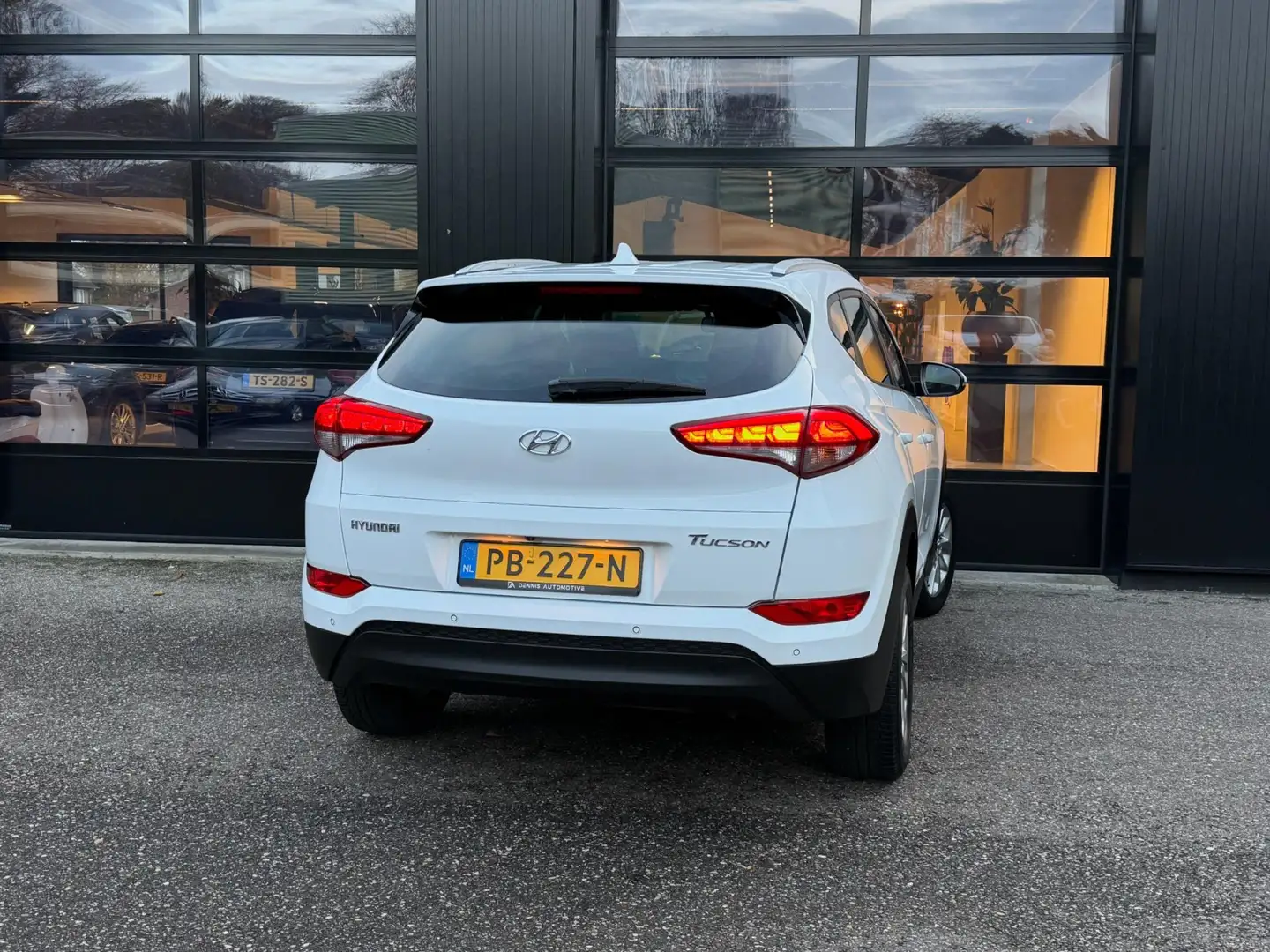Hyundai TUCSON 1.6 GDi Anniversary Edition Navi Camera Cruise Bianco - 2