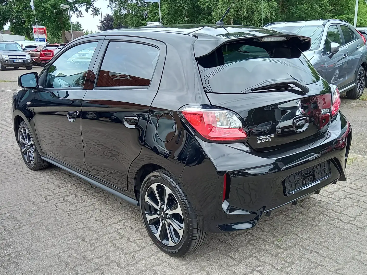 Mitsubishi Space Star Select+/Klima/DAB+/SmartLink/Kamera/ Schwarz - 2