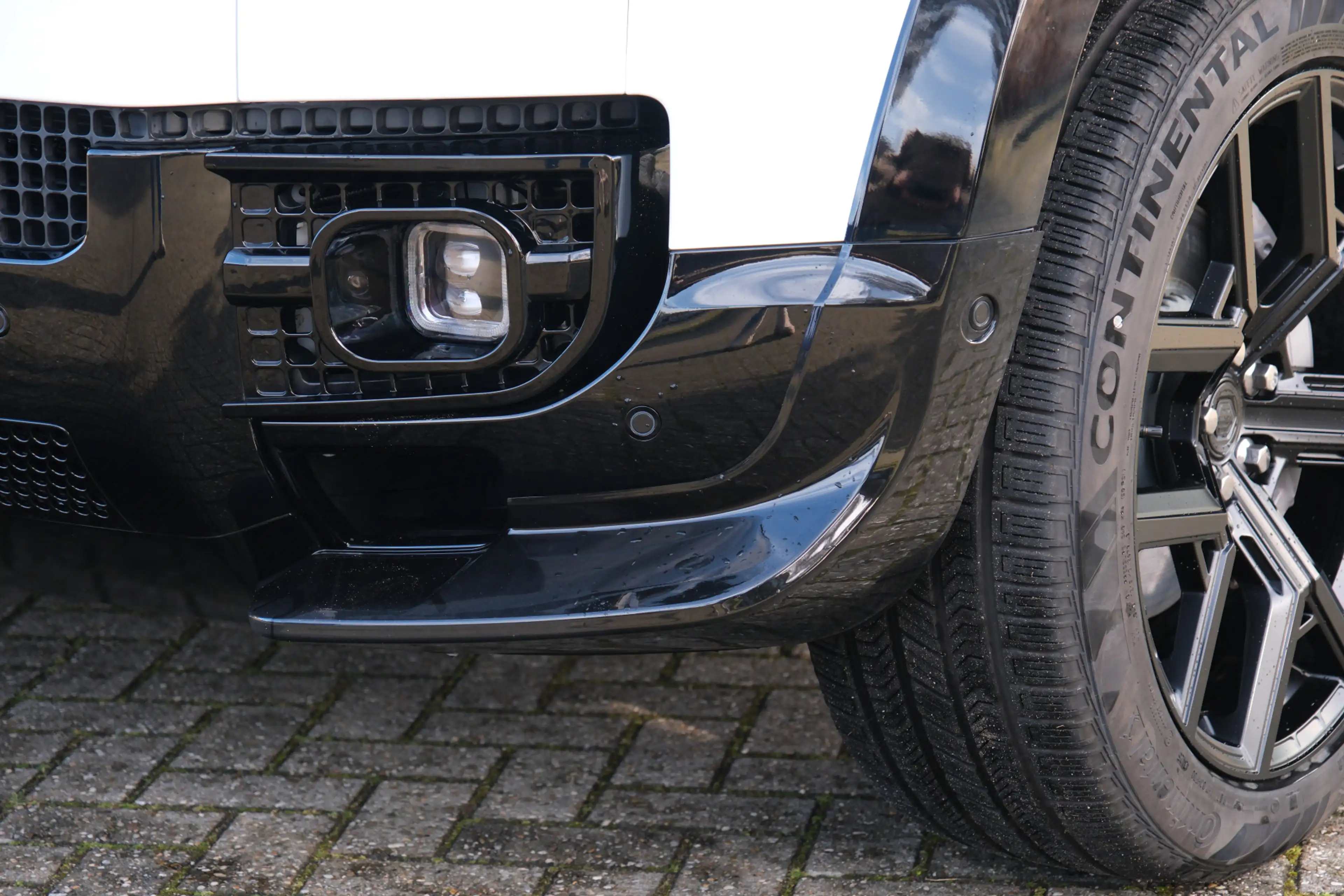 Land Rover Defender 110 P300e 110 X-Dynamic HSE URBAN Tailored by Klaa — photo 17