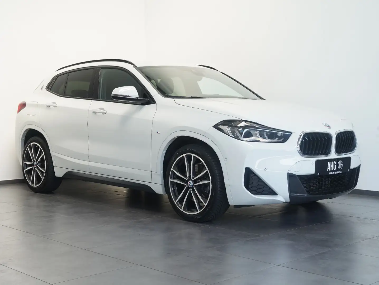 BMW X2 sDrive 20 i M Sport LED/HEADUP/KEYLESS/KAMERA Weiß - 2