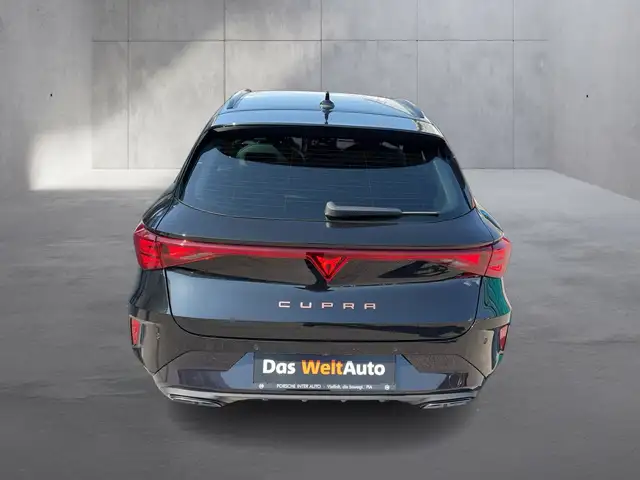 Cupra Leon view 4
