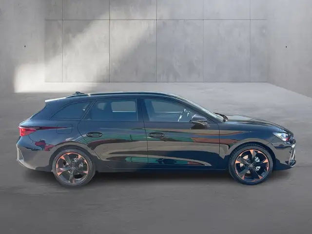 Cupra Leon view 6