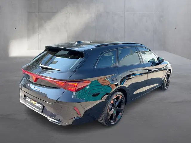 Cupra Leon view 5