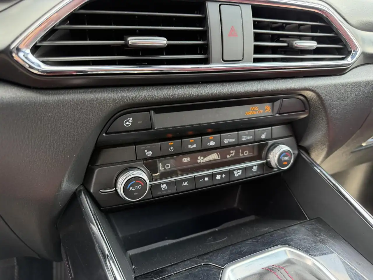 Mazda CX-9 photo Mazda CX-9