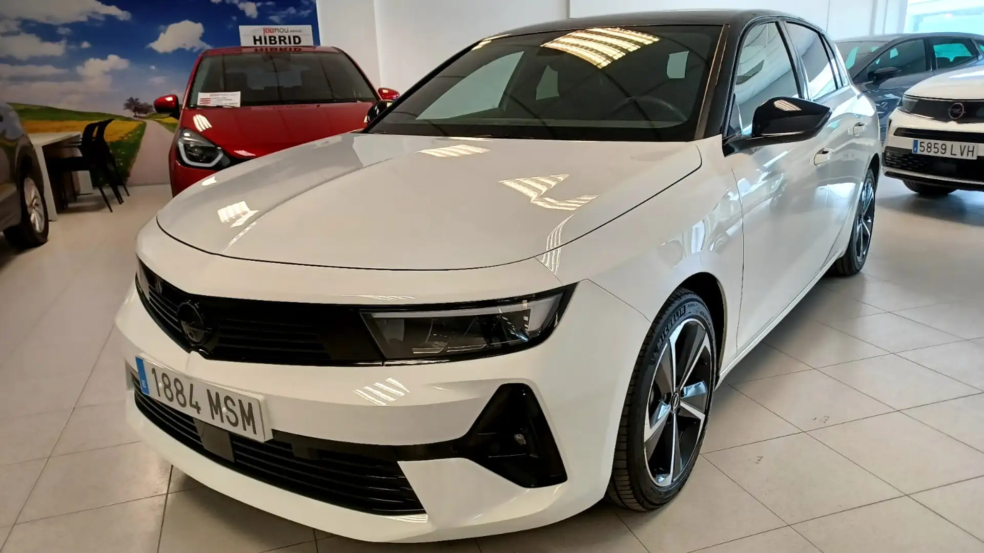 Opel Astra 1.2T XHT Hybrid eDCT6 S/S GS 136 - 1
