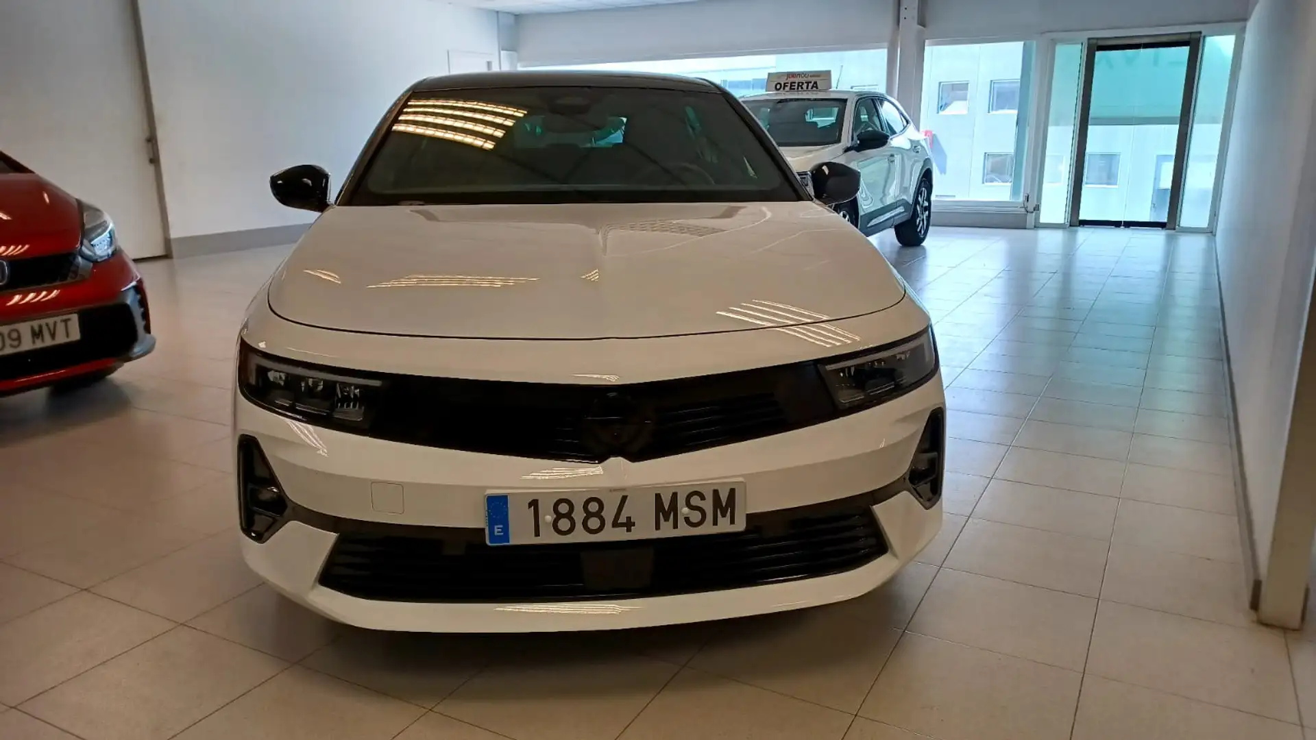 Opel Astra 1.2T XHT Hybrid eDCT6 S/S GS 136 - 2