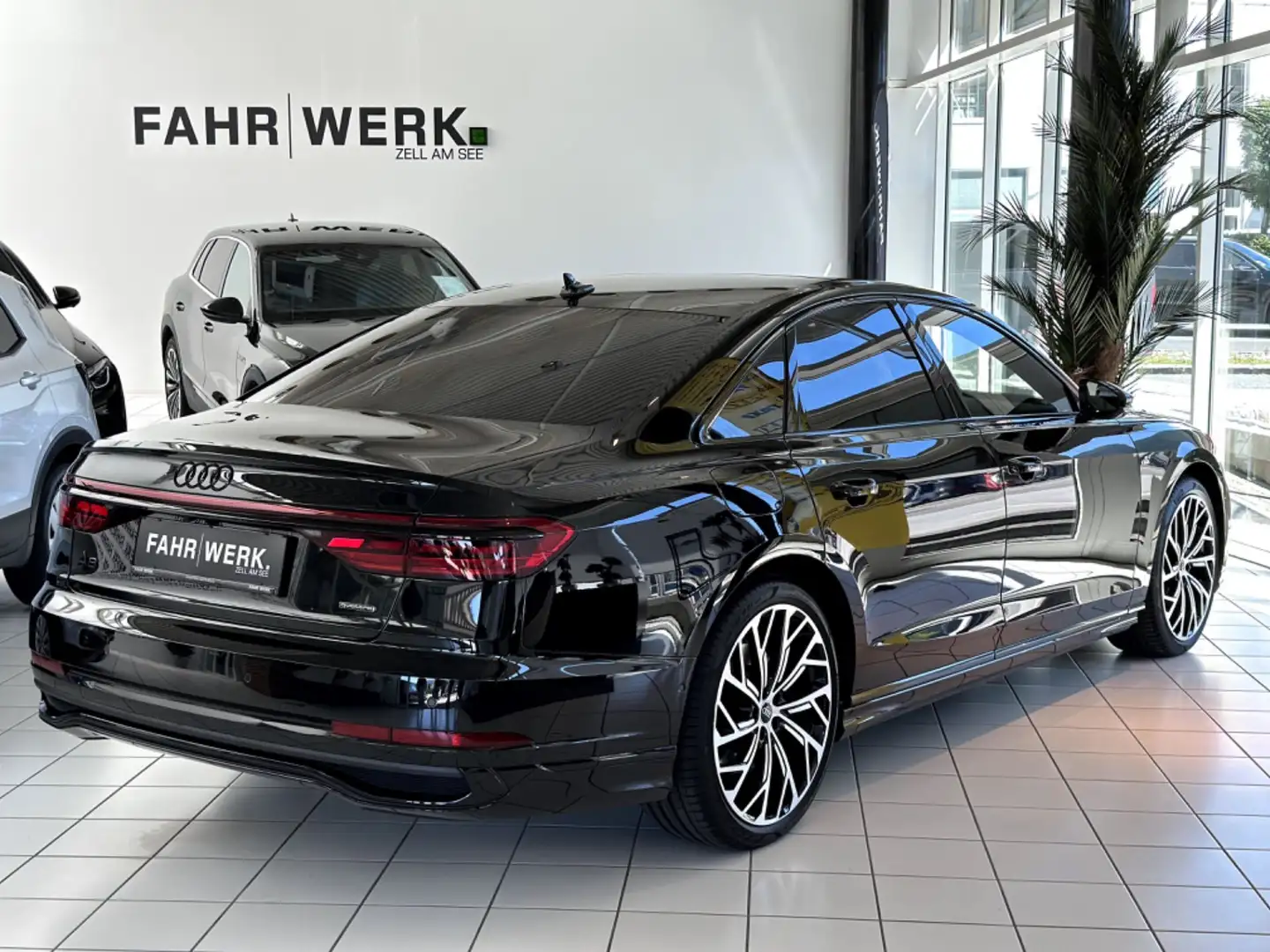 Audi A8 60 TFSI e quattro *VOLLAUSSTATTUNG* Schwarz - 2