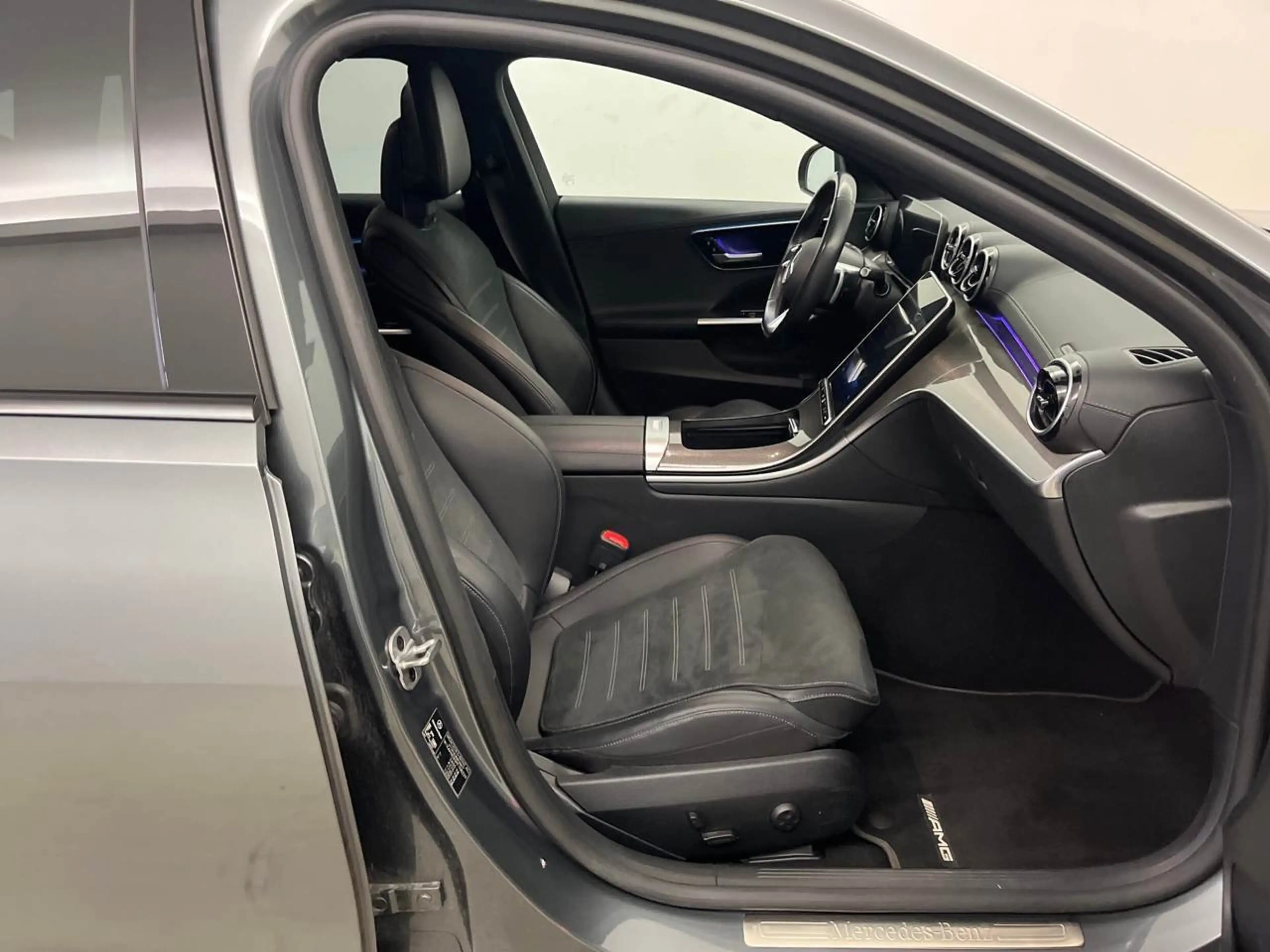 Mercedes-Benz C 220 d / 250 AMG Line Pano S-Dach SpoSi ACC Key — photo 10
