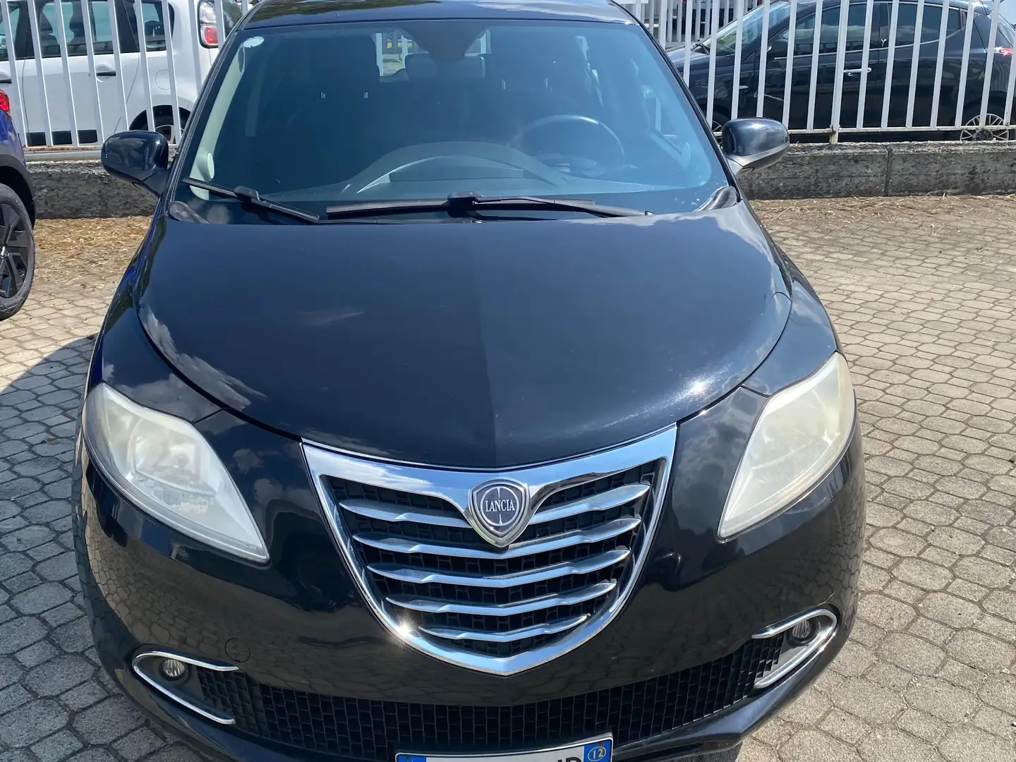 Lancia Ypsilon Ypsilon III 2011 1.2 8v Silver s/c.traz.,esp eco Noir - 2