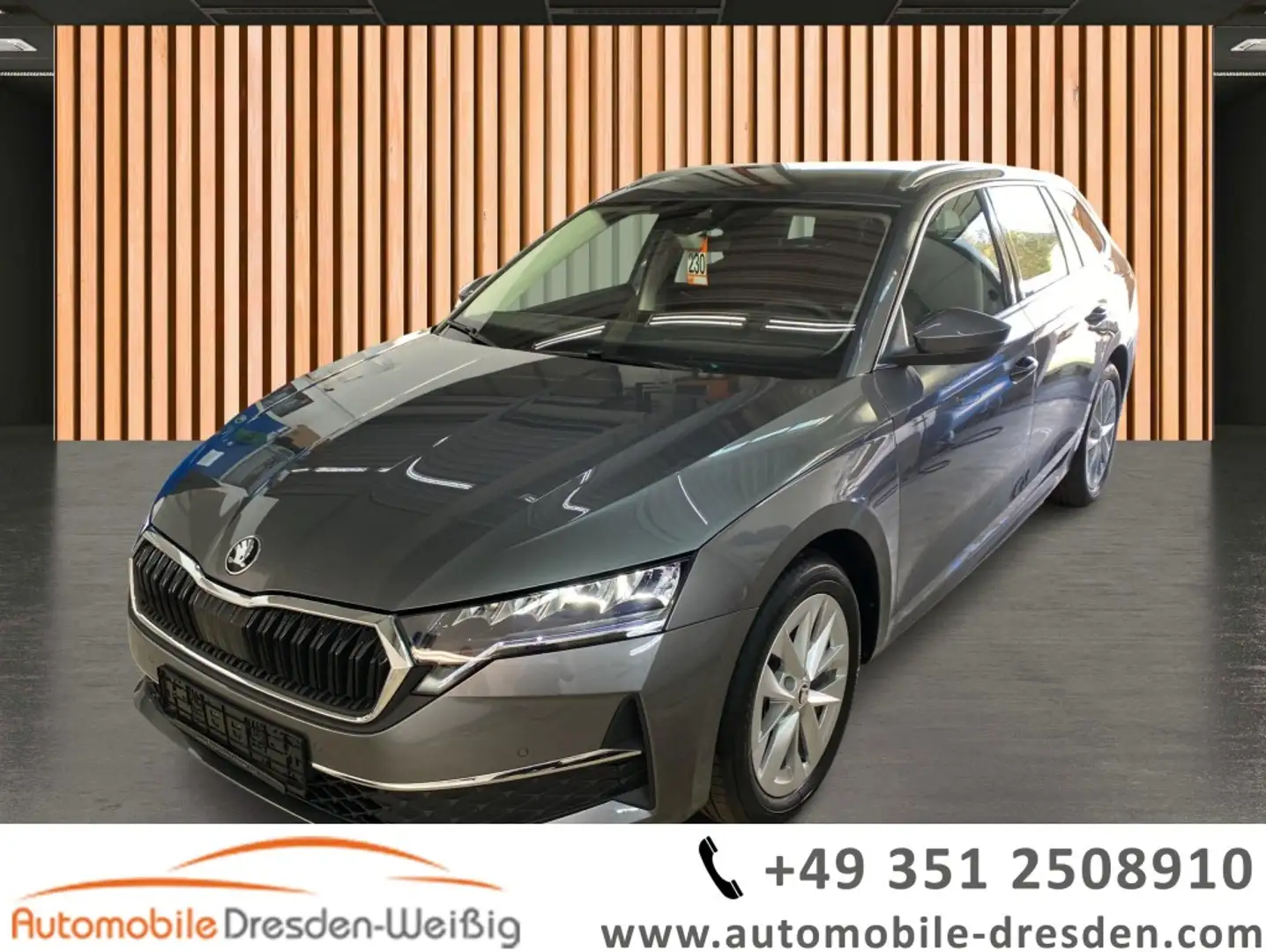 Skoda Octavia Combi 2.0 TDI DSG Selection Facelift*Nav Grau - 1
