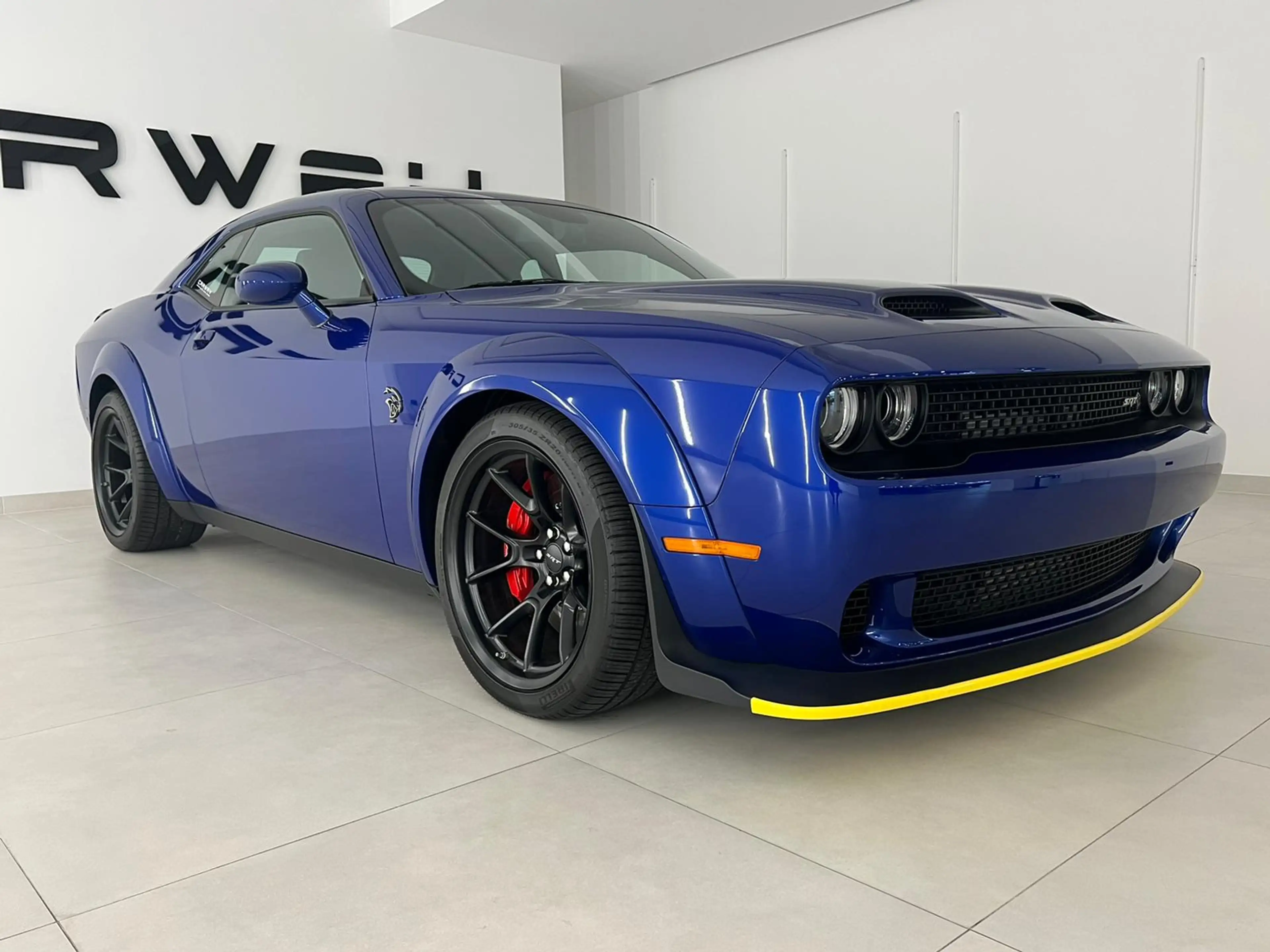 Dodge Challenger SRT Hellcat Redeye Widebody Jailbreak — photo 7