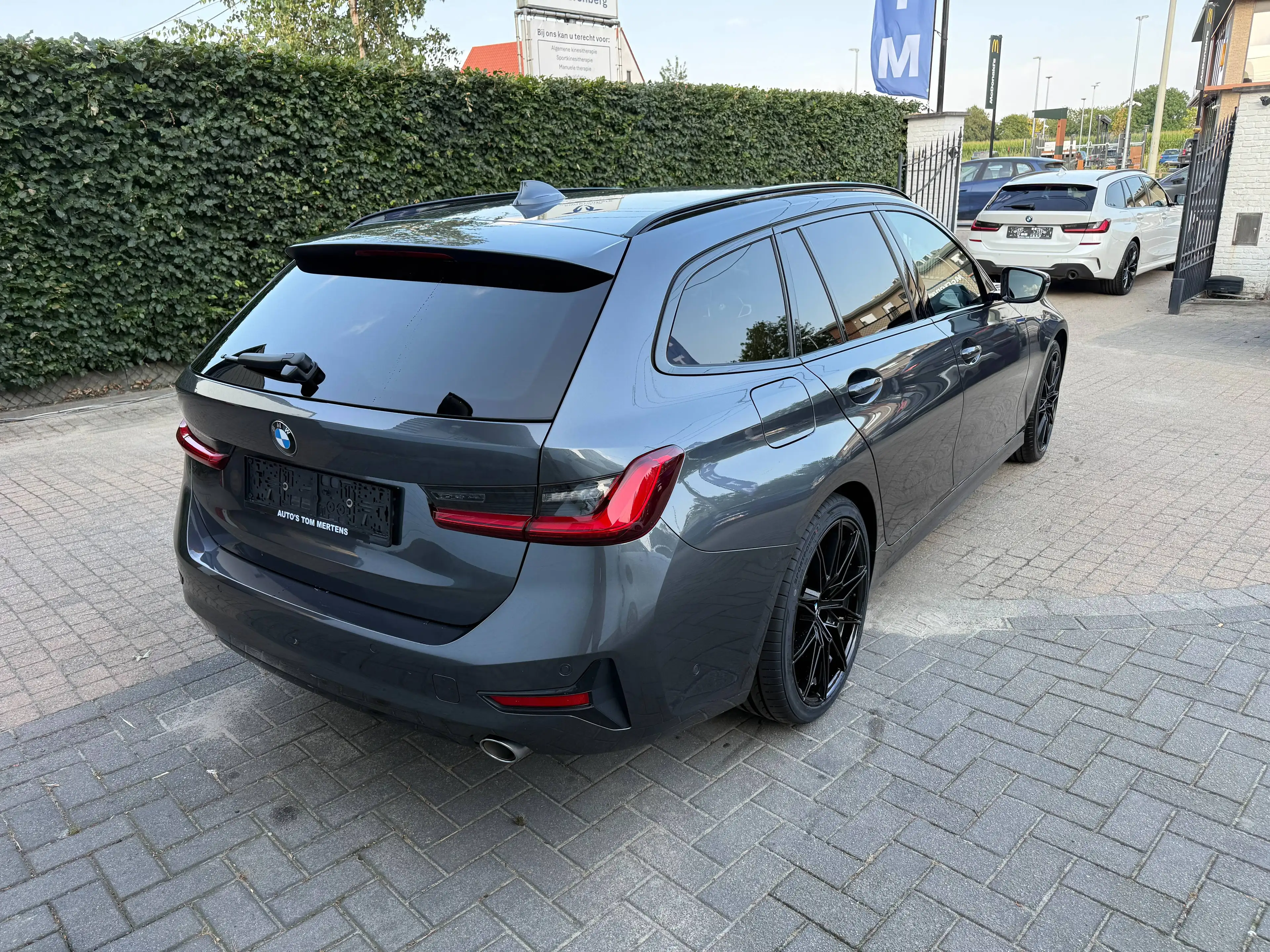 BMW 318 Touring 318 dA MHEV M Sport/Leder/pdc V&A/Blackline/Navi/M sport stuur/Sport ophanging/LANE ASSIST — photo 10