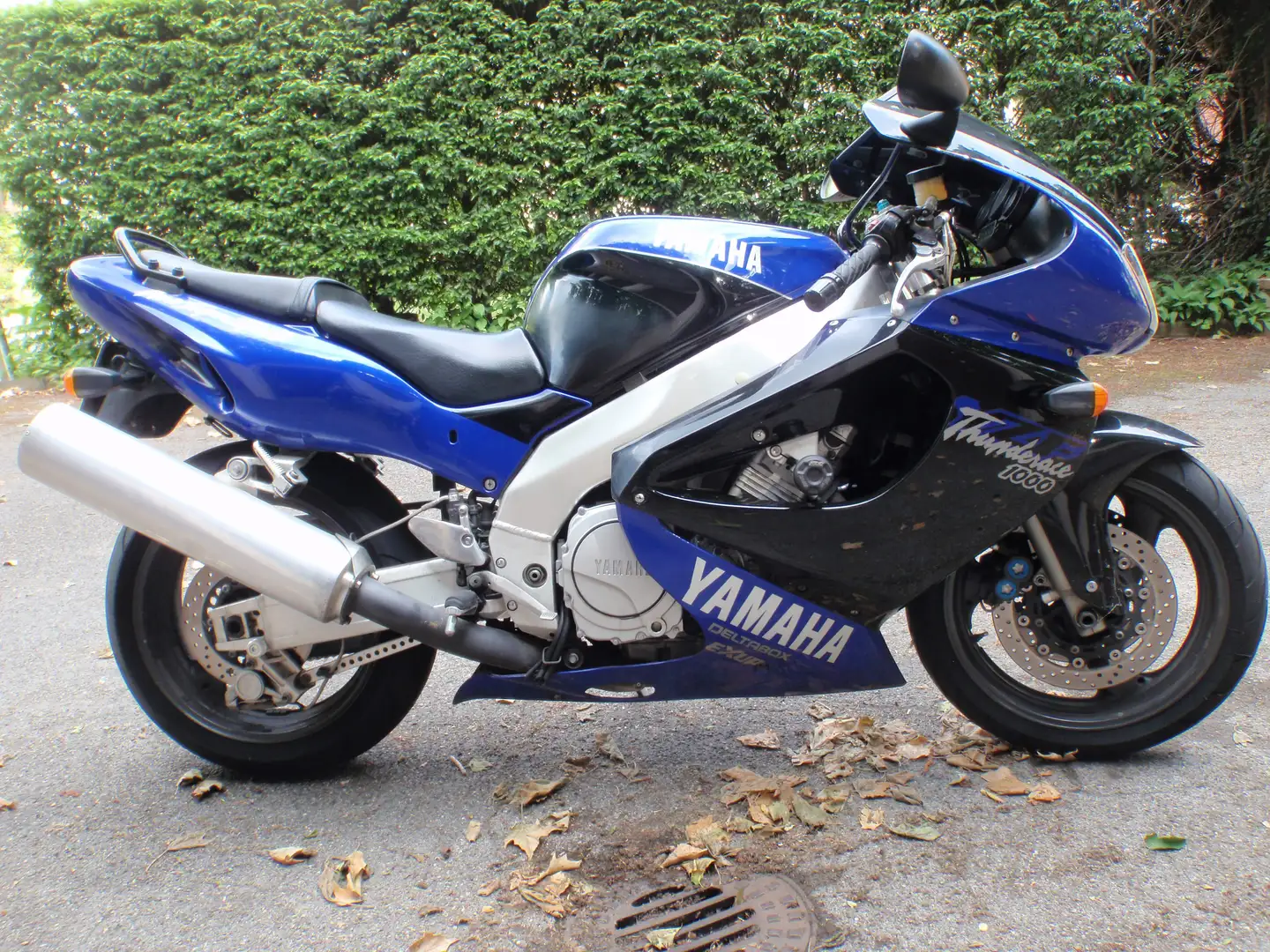 Yamaha YZF 1000 Thunderace Kék - 2