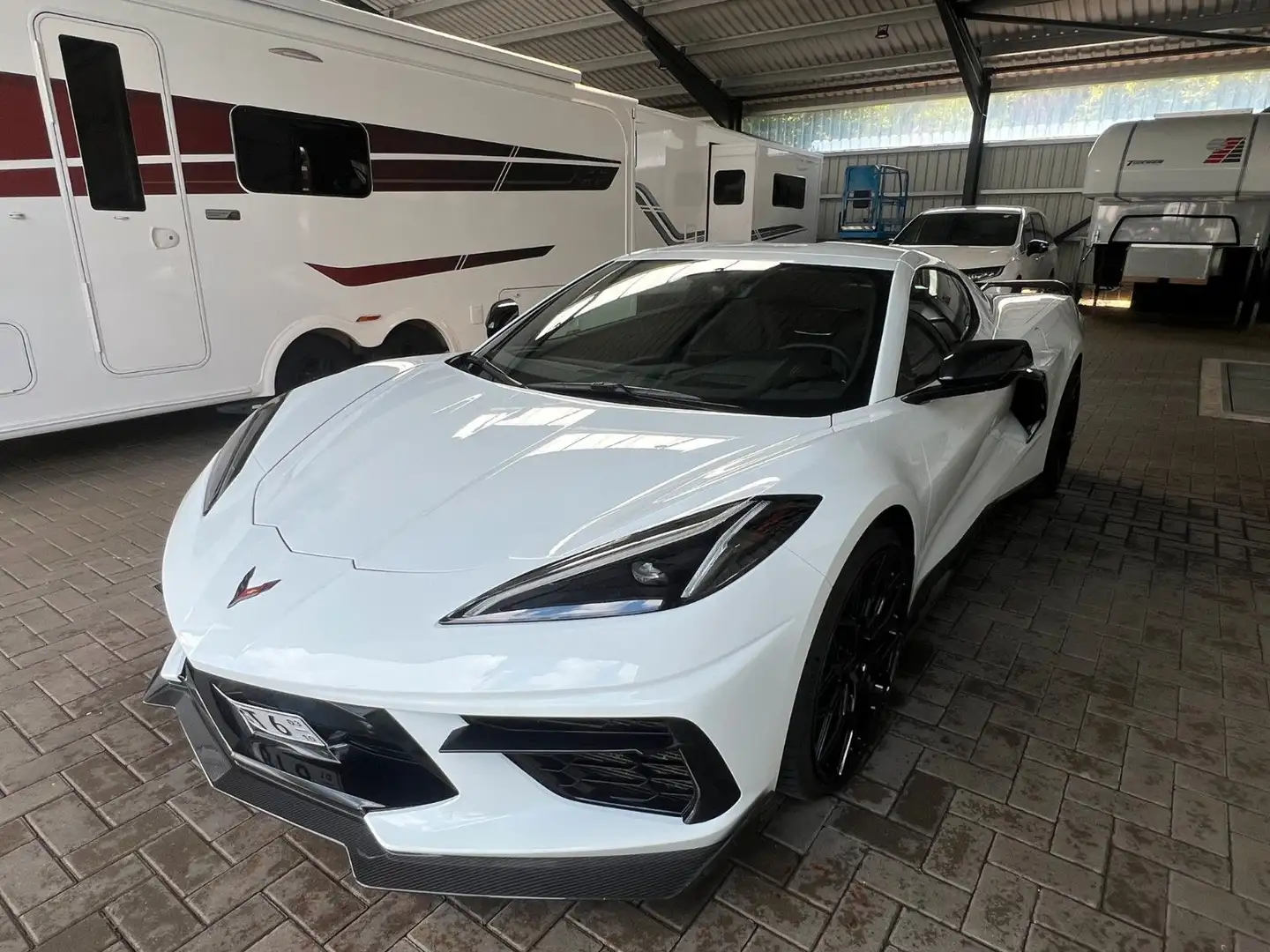 Corvette C8 Weiß - 1