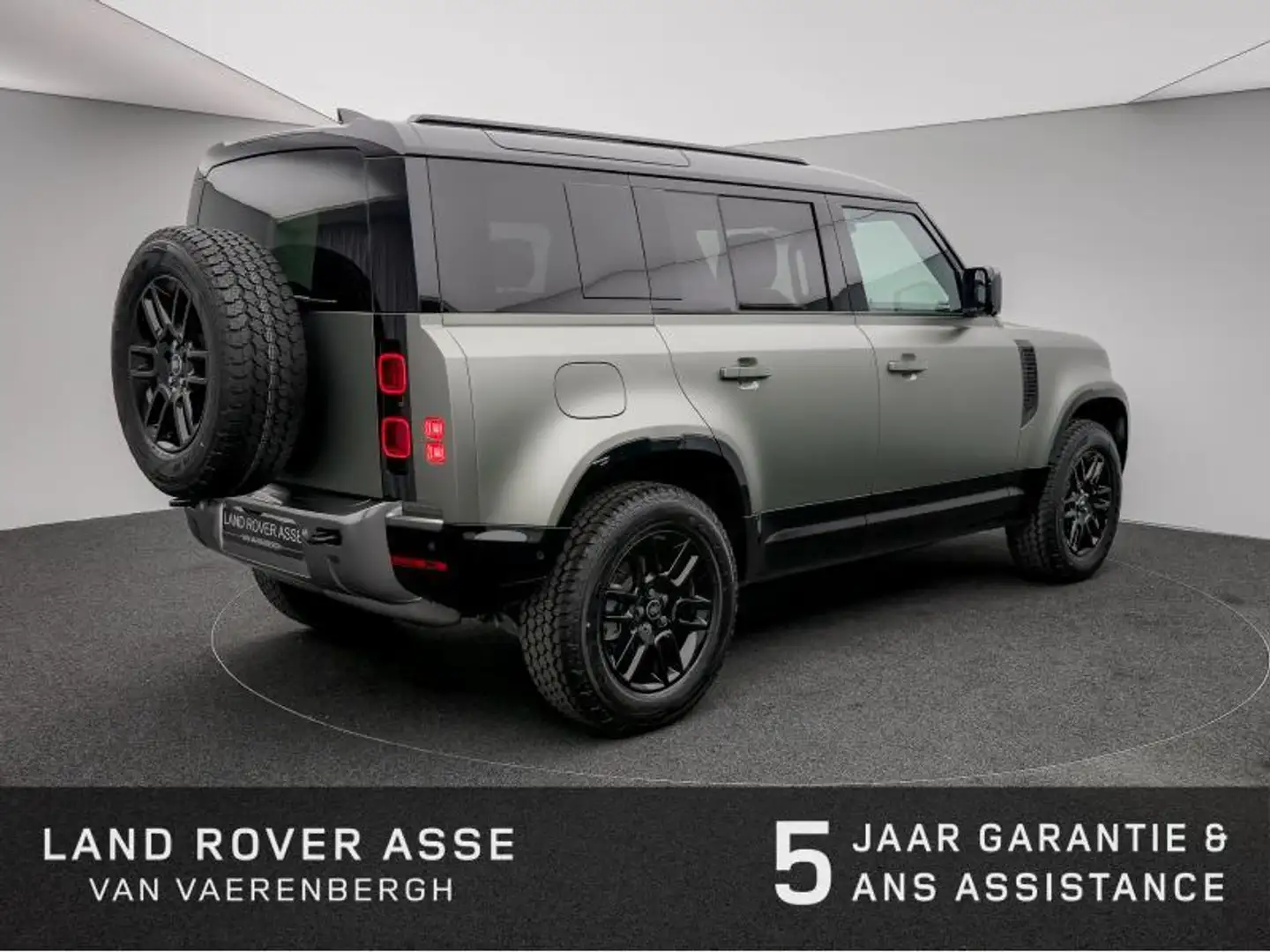 Land Rover Defender 110 D200 S AWD JUMPSEAT Vert - 2