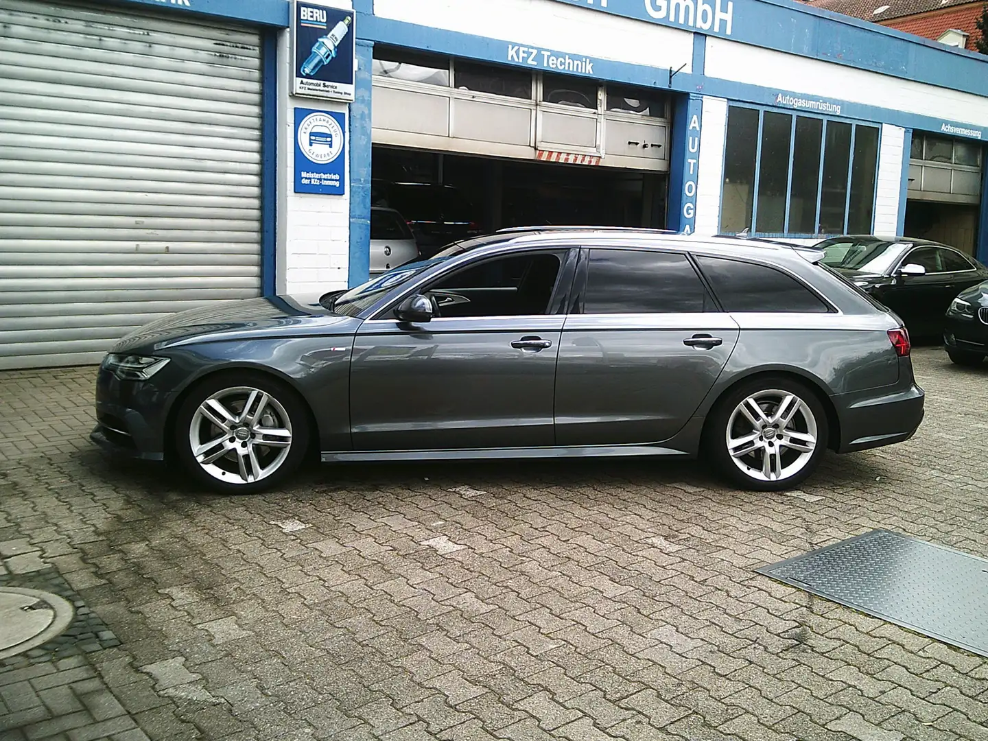 Audi A6 3.0 TDI quattro Avant (4GD) Gris - 2