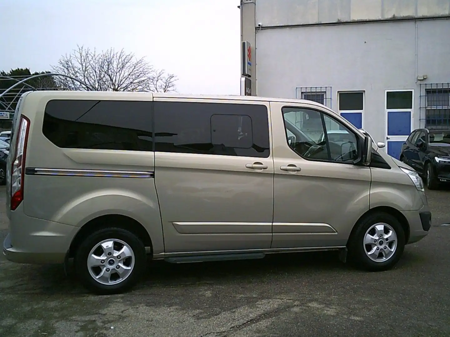 Ford Transit Custom 340 2.0 TDCi 130 PL Combi Titanium Grau - 2