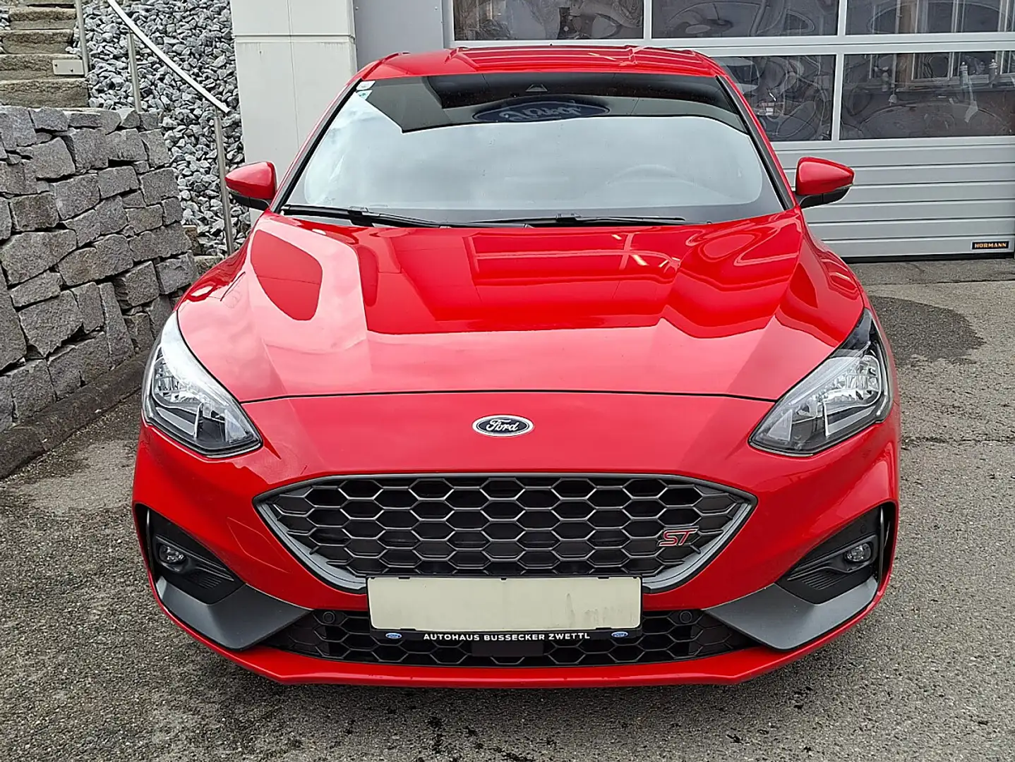 Ford Focus 2,0 EcoBlue SCR ST Rot - 2