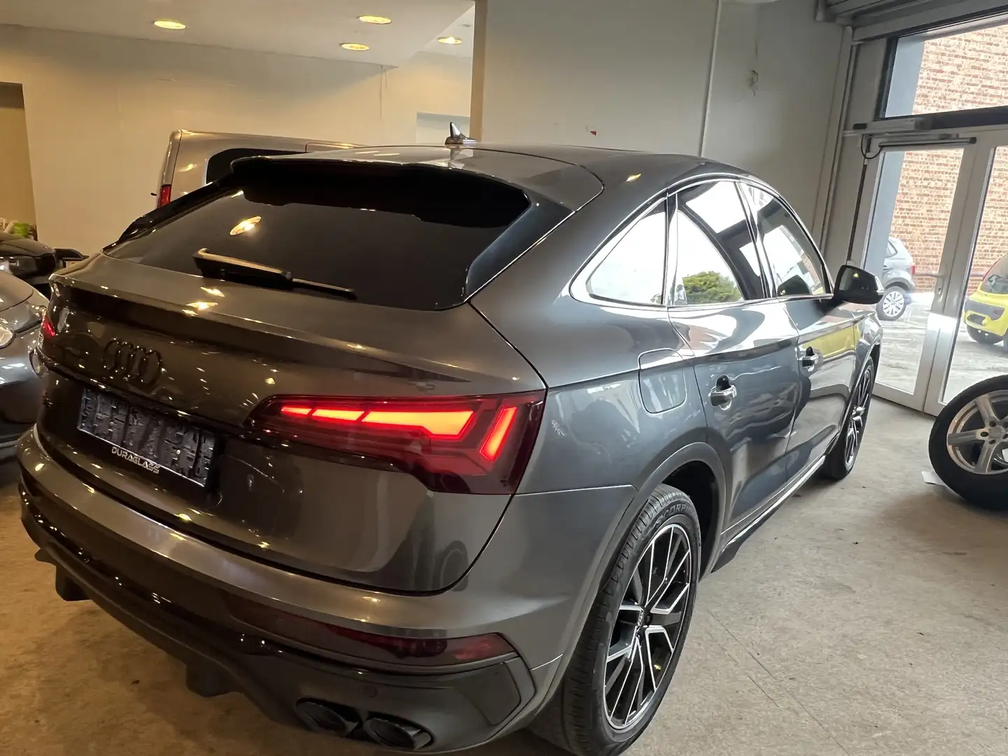 Audi SQ5 3.0 TDi V6 Quattro Tiptronic s-line Grijs - 2