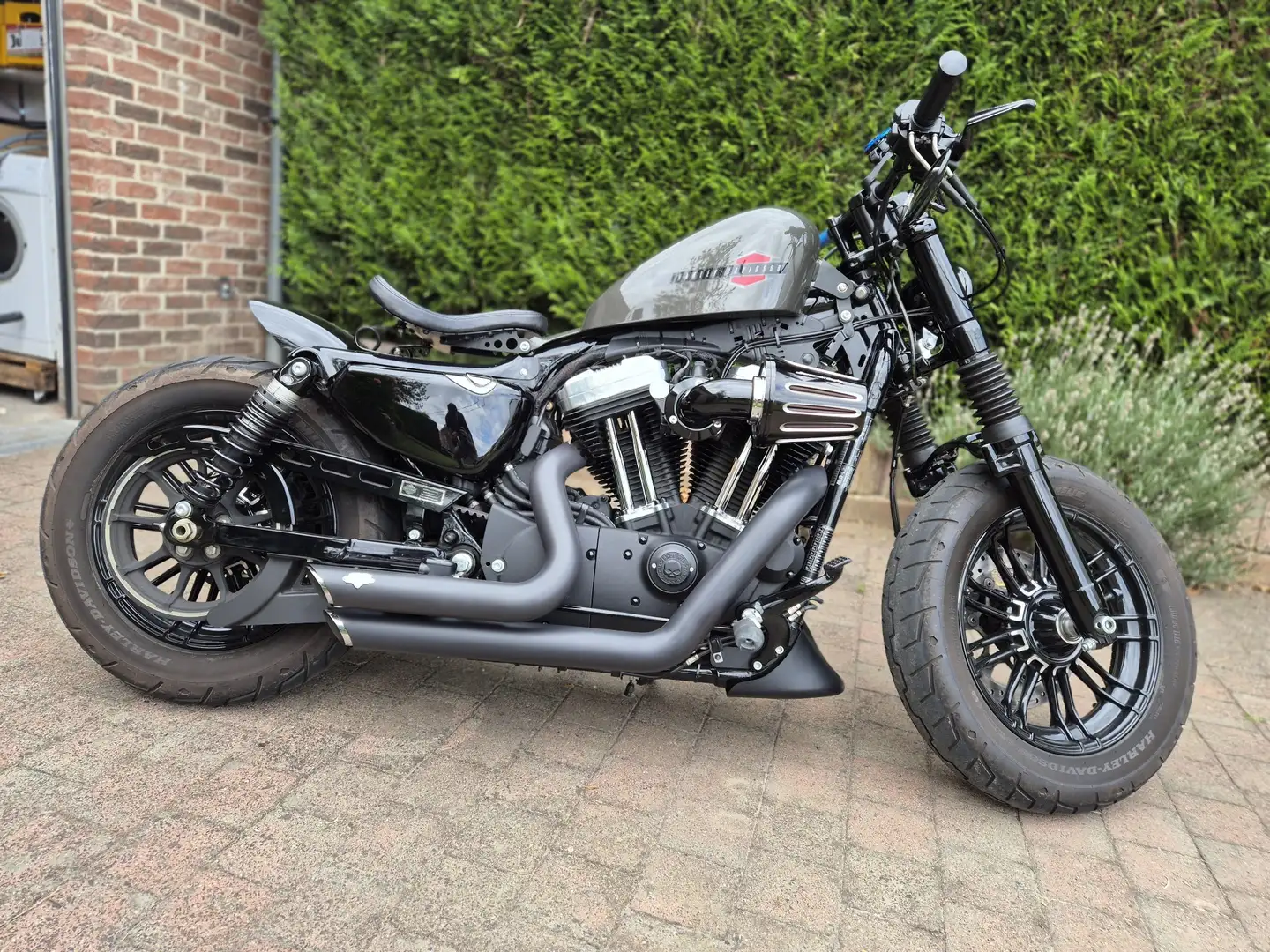 Harley-Davidson Sportster Forty Eight Grijs - 1
