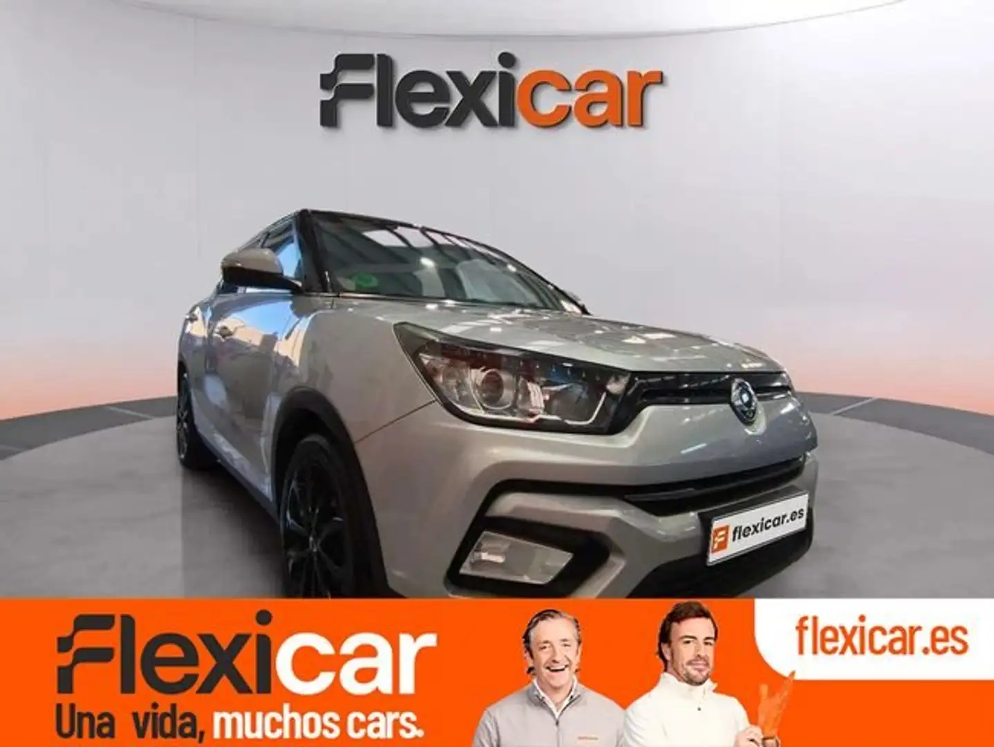 SsangYong Tivoli D16T Limited 4x2 Aut. Gris - 1