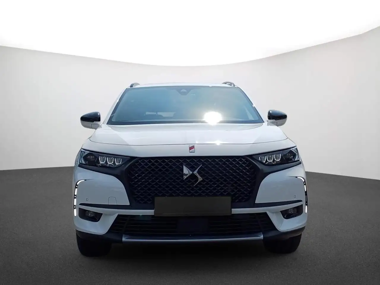 DS Automobiles DS 7 Crossback BlueHDi 130 Performance Line+ 4