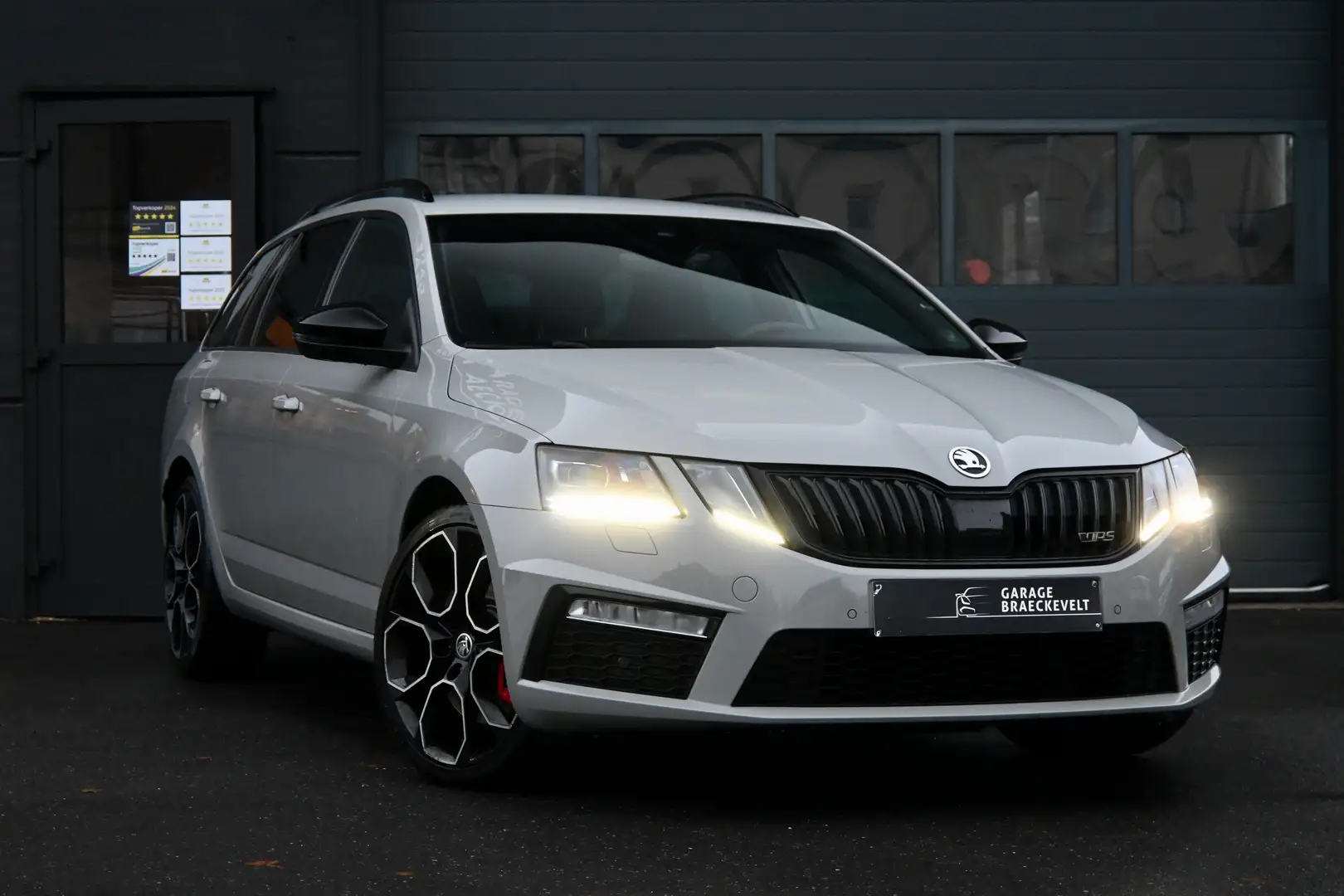 Skoda Octavia VRS - Nardo - Canton - ACC - LED - 19" - Ambilight Gris - 1