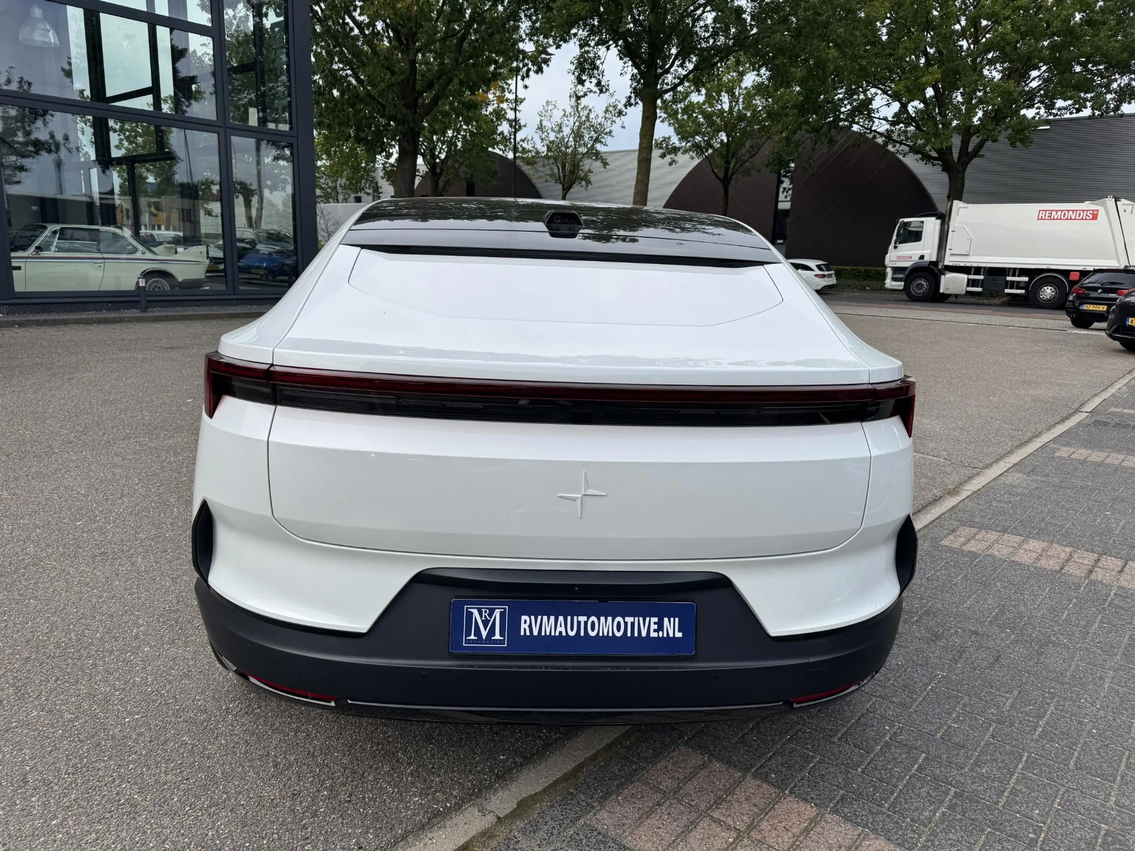 Polestar 4 Long Range Dual motor 100 kWh | SURROUND VIEW |  H — photo 4